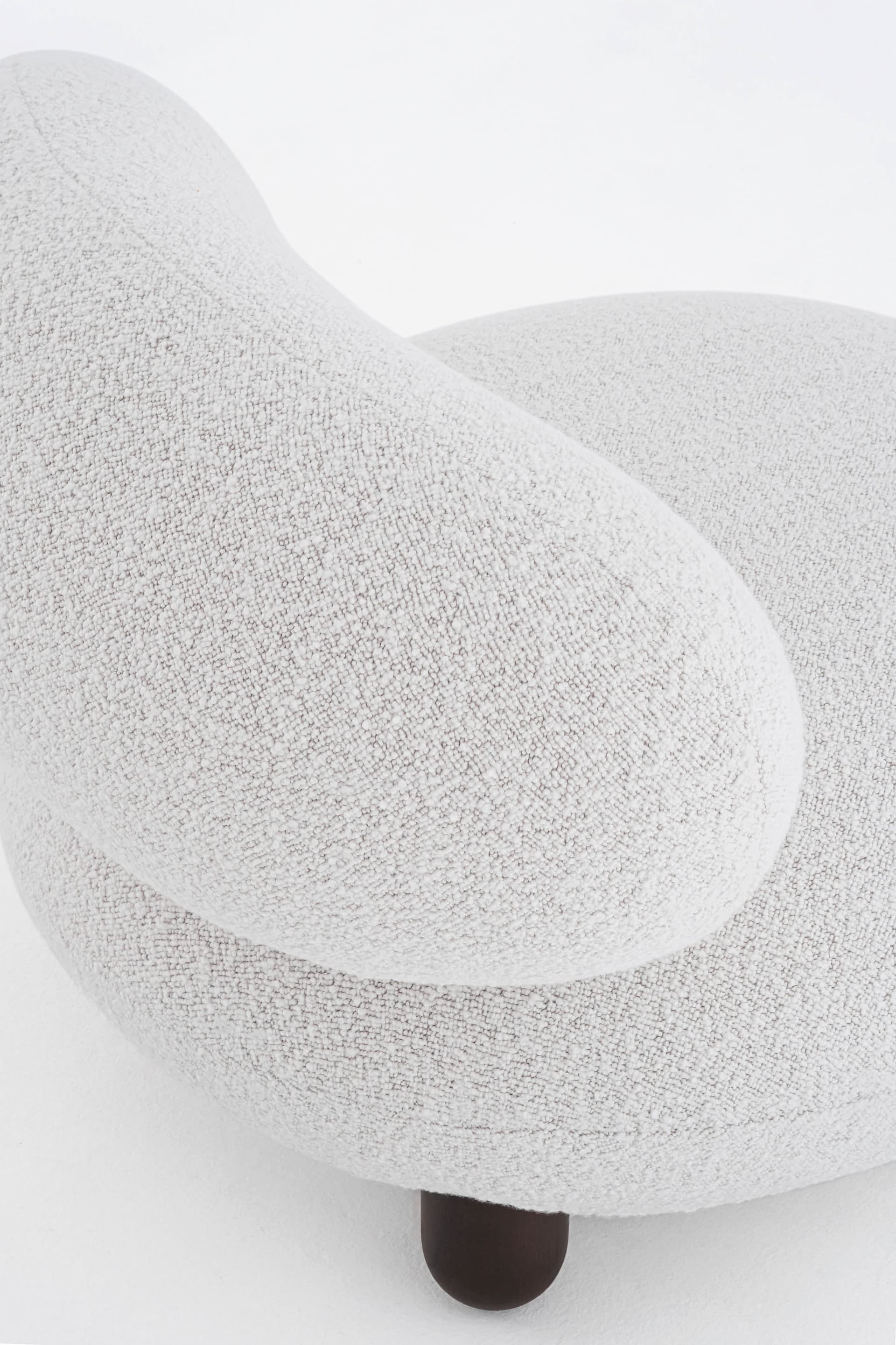 NOOM
FLOCK
Fabric easy chair — 28