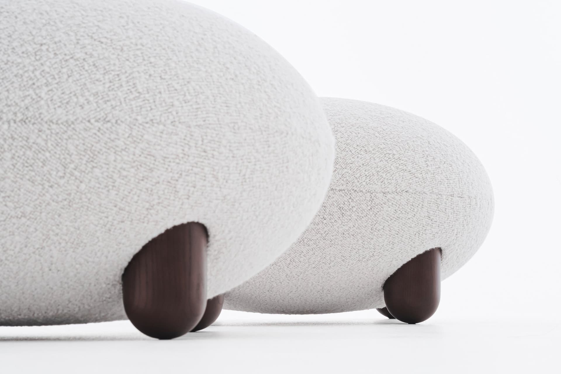 NOOM
FLOCK
Fabric easy chair — 31