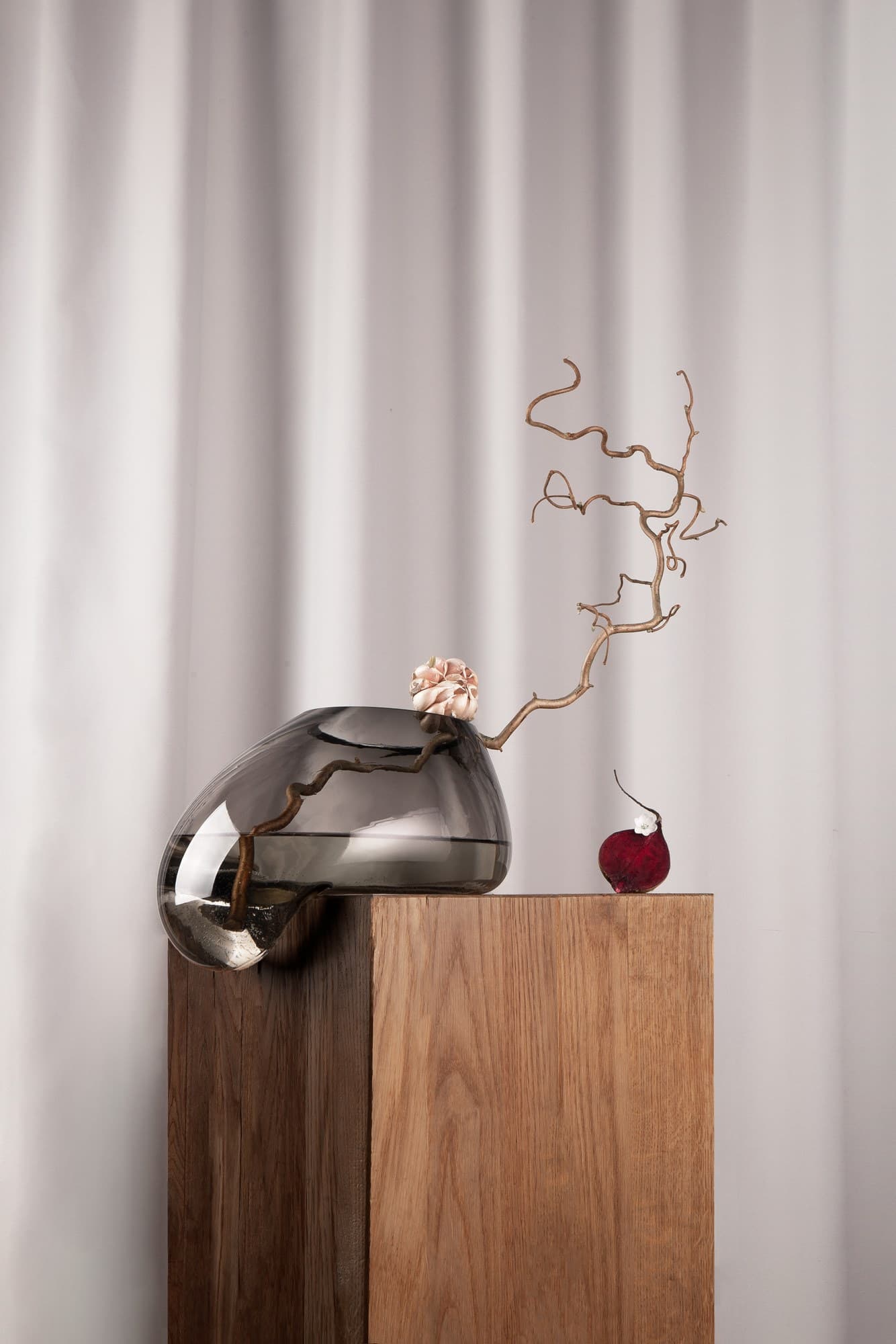 NOOM
GUTTA CS3
Blown glass vase — 8