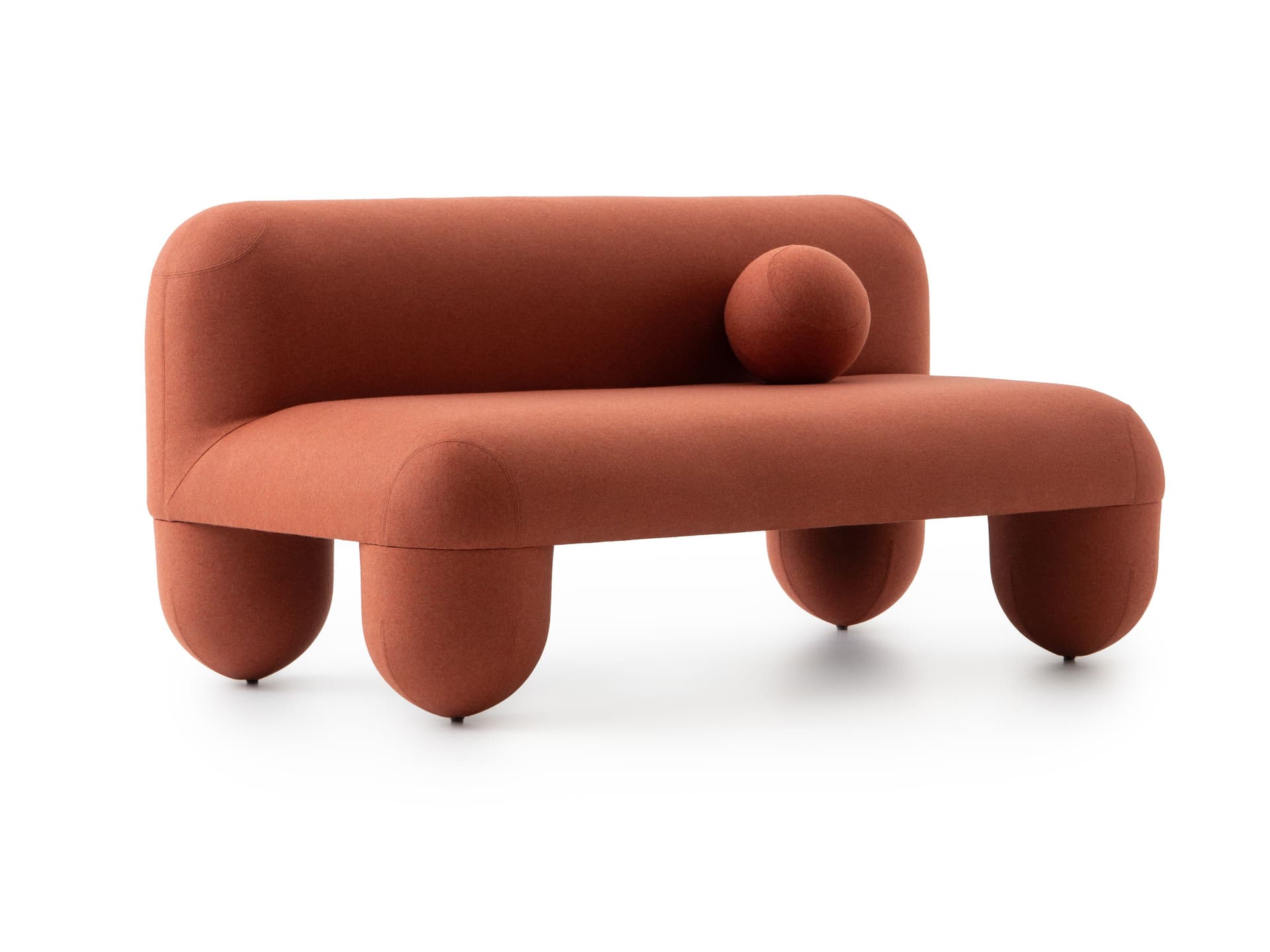 NOOM
HELLO
3 seater fabric sofa — 1