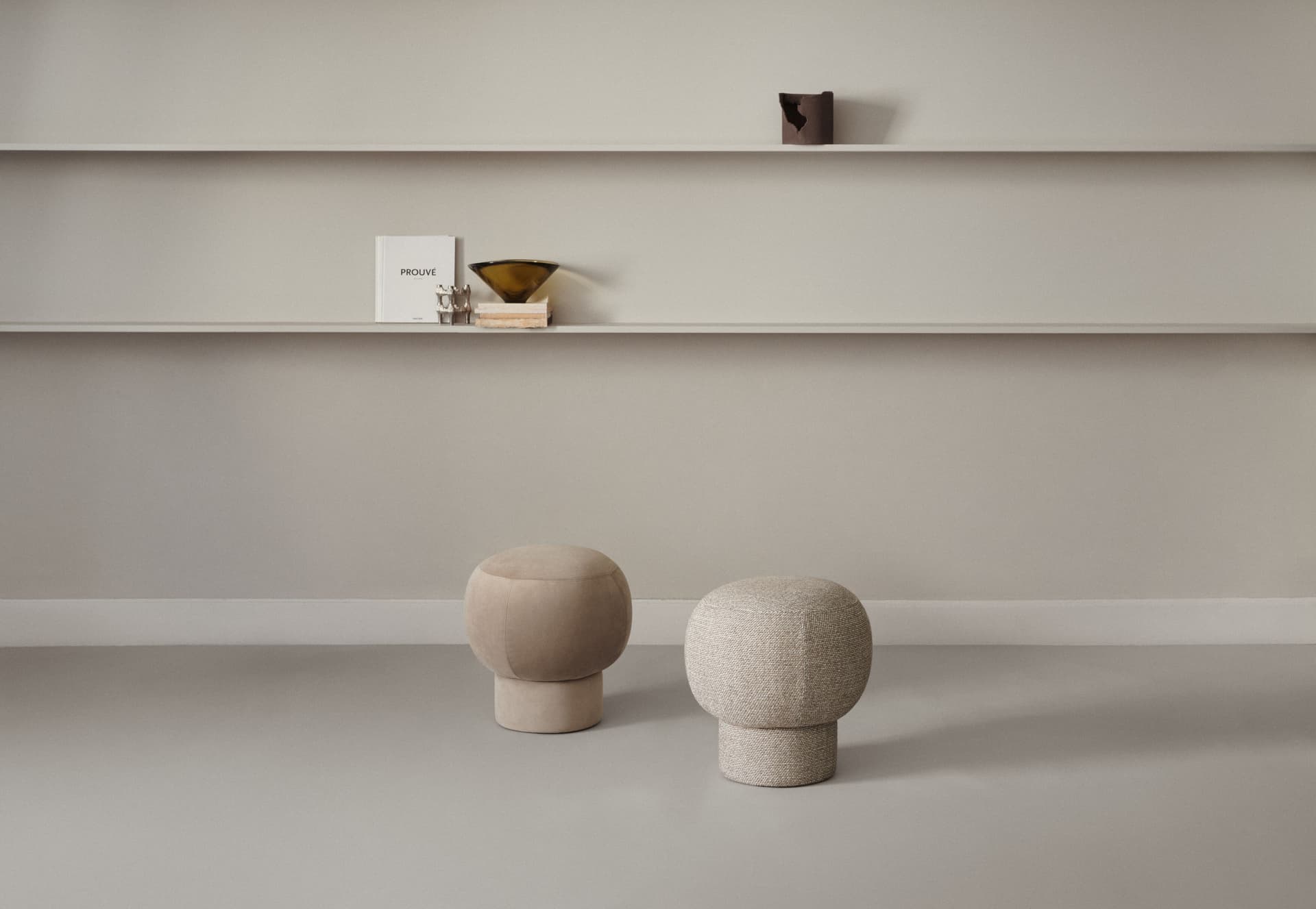 NORR11
LIÈGE
Round fabric pouf — 16