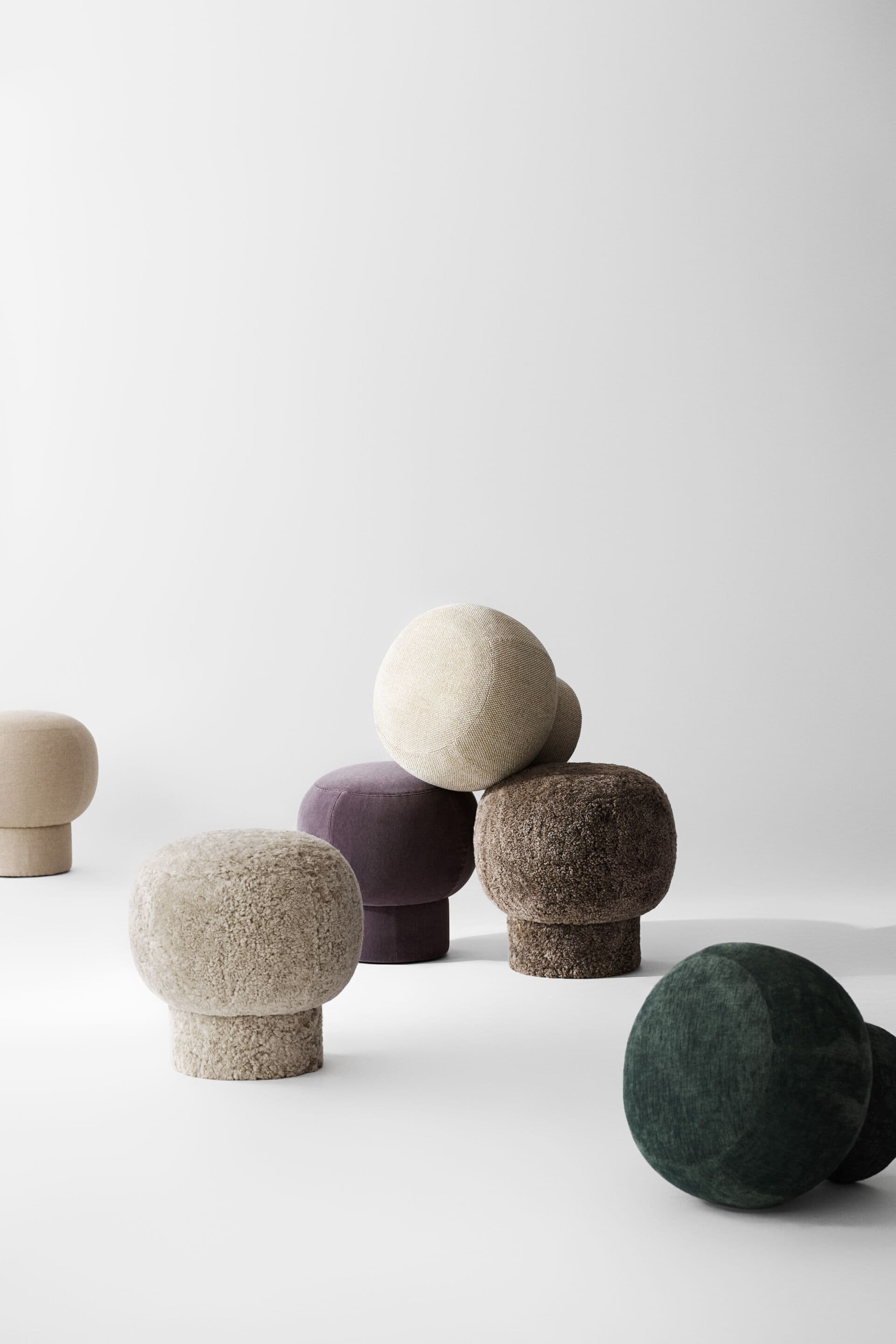 NORR11
LIÈGE
Round fabric pouf — 17