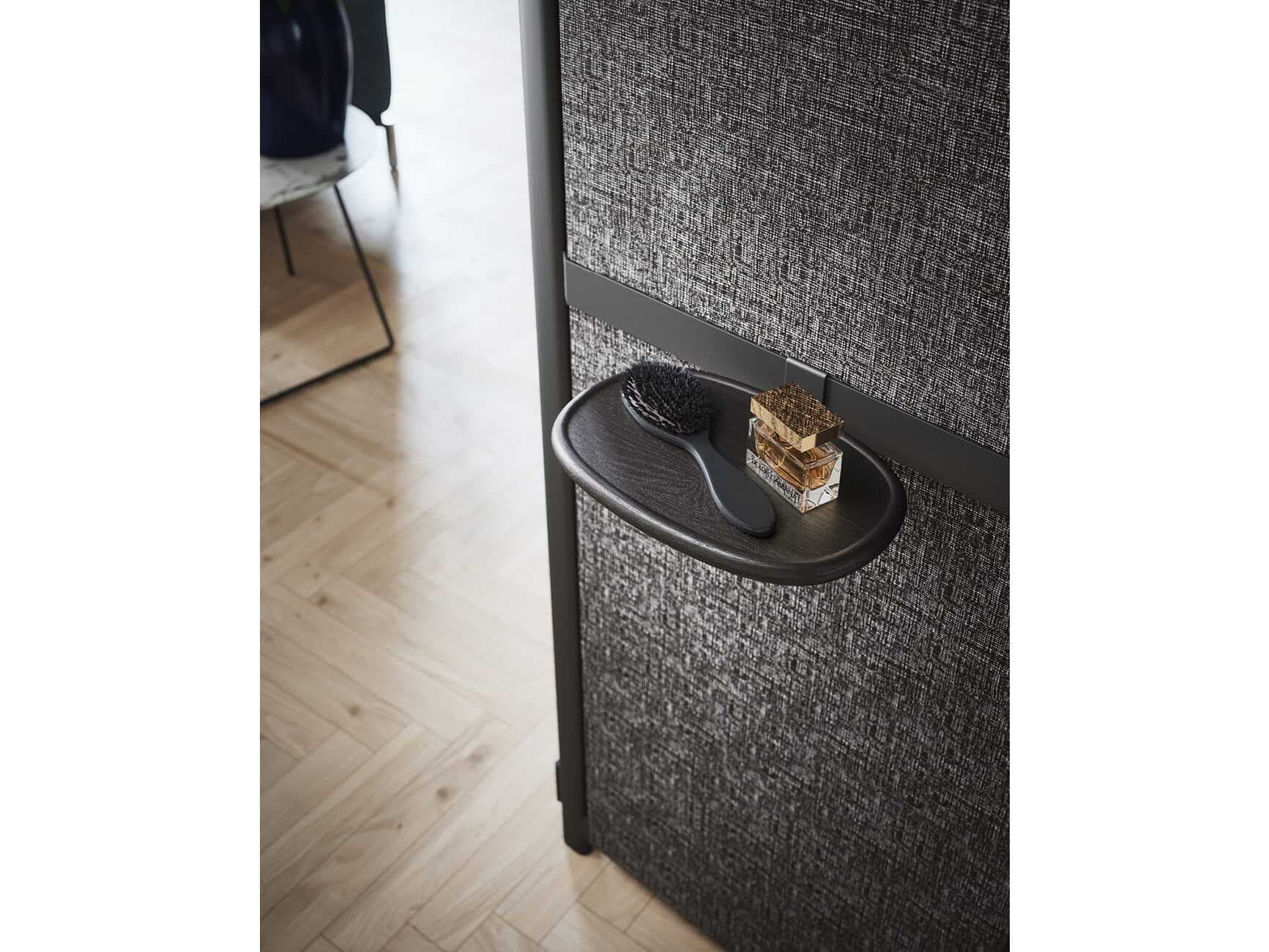 Novamobili
SHY
Fabric Screen — 3