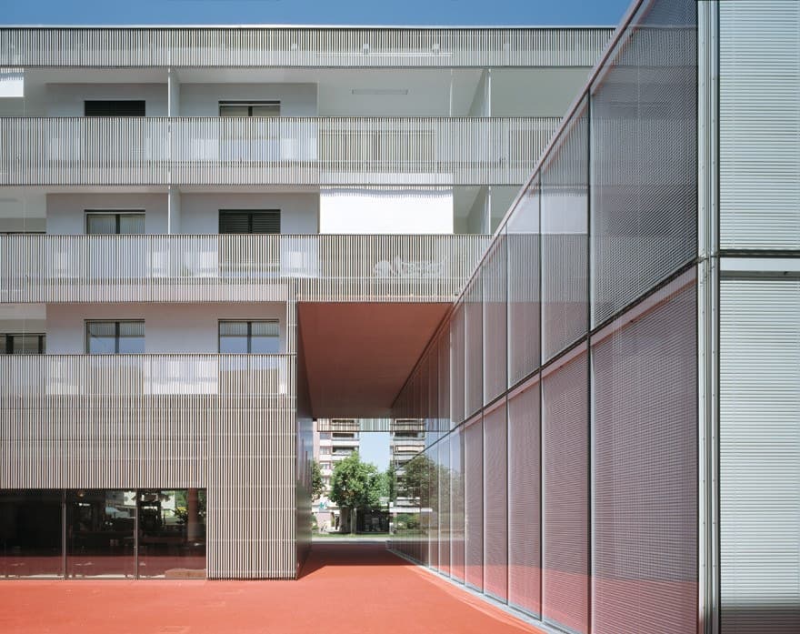 PACUR
Parapet
Balustrade — 5