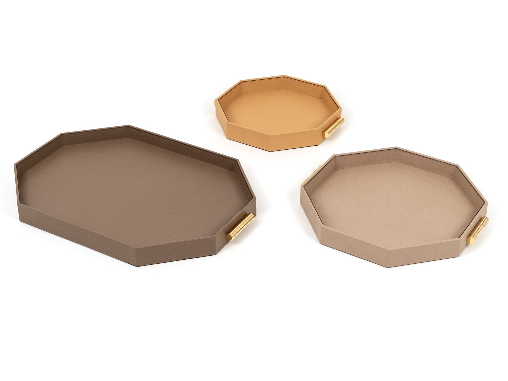 Pinetti
GRACE
Leather tray — 1