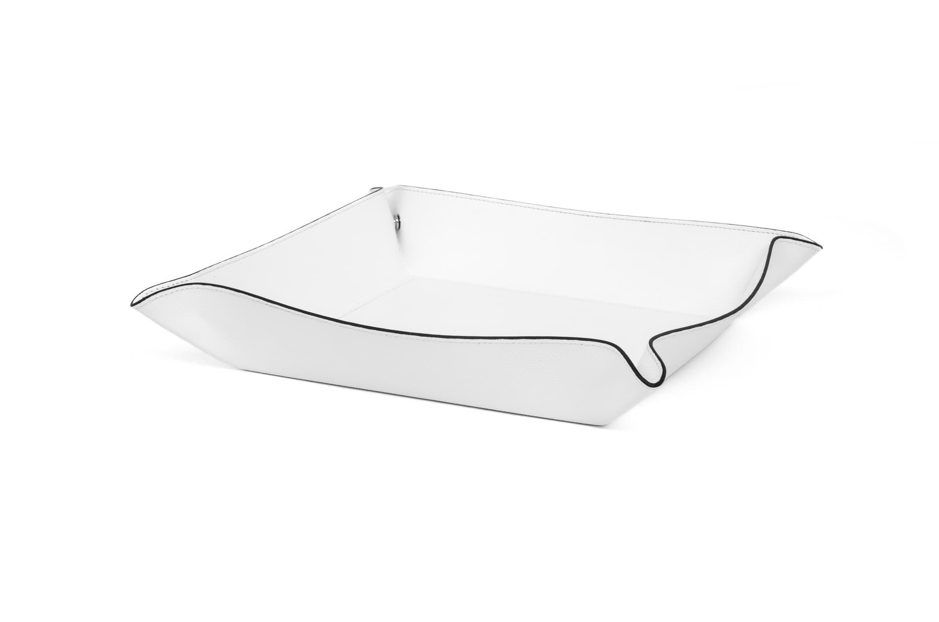 Pinetti
TRINKET
Leather pin tray — 6