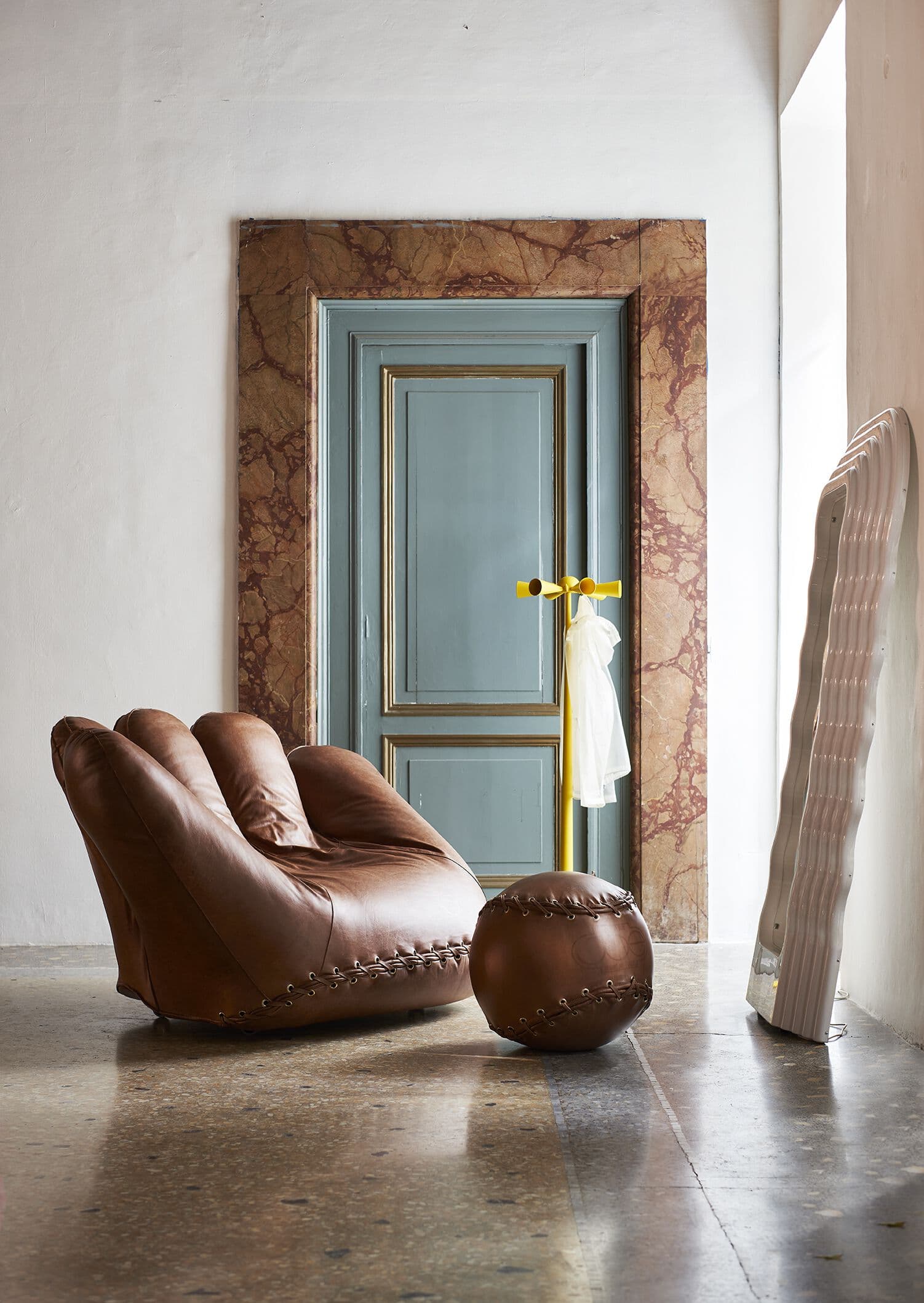 Poltronova
JOE
Leather armchair — 9