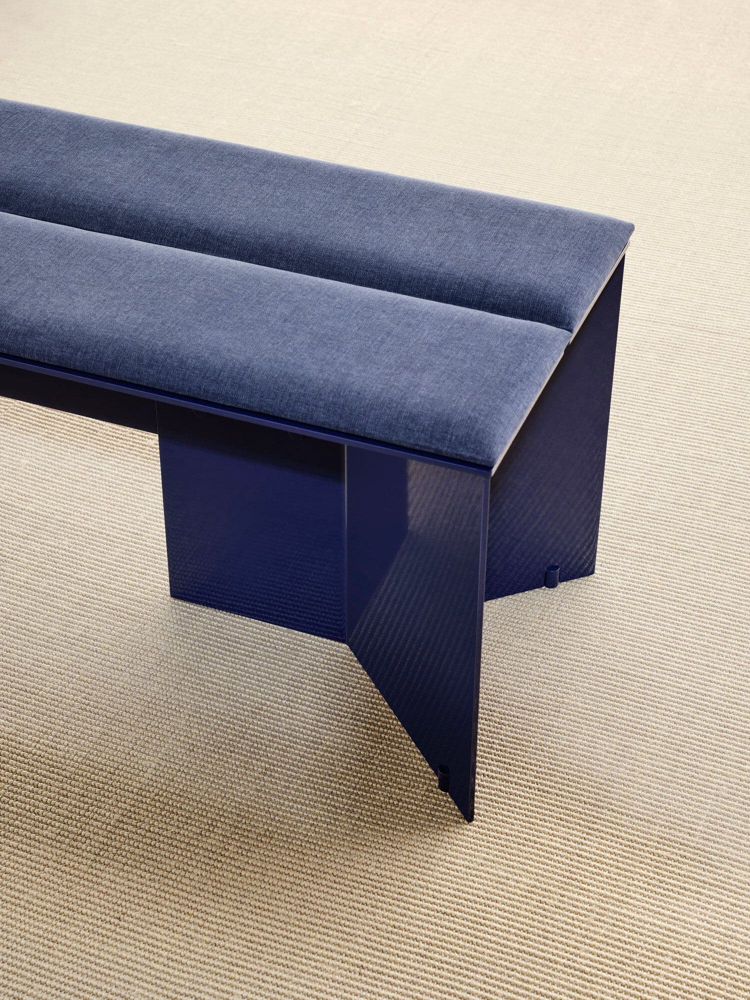 Porro
ORIGATA
Aluminium bench — 5