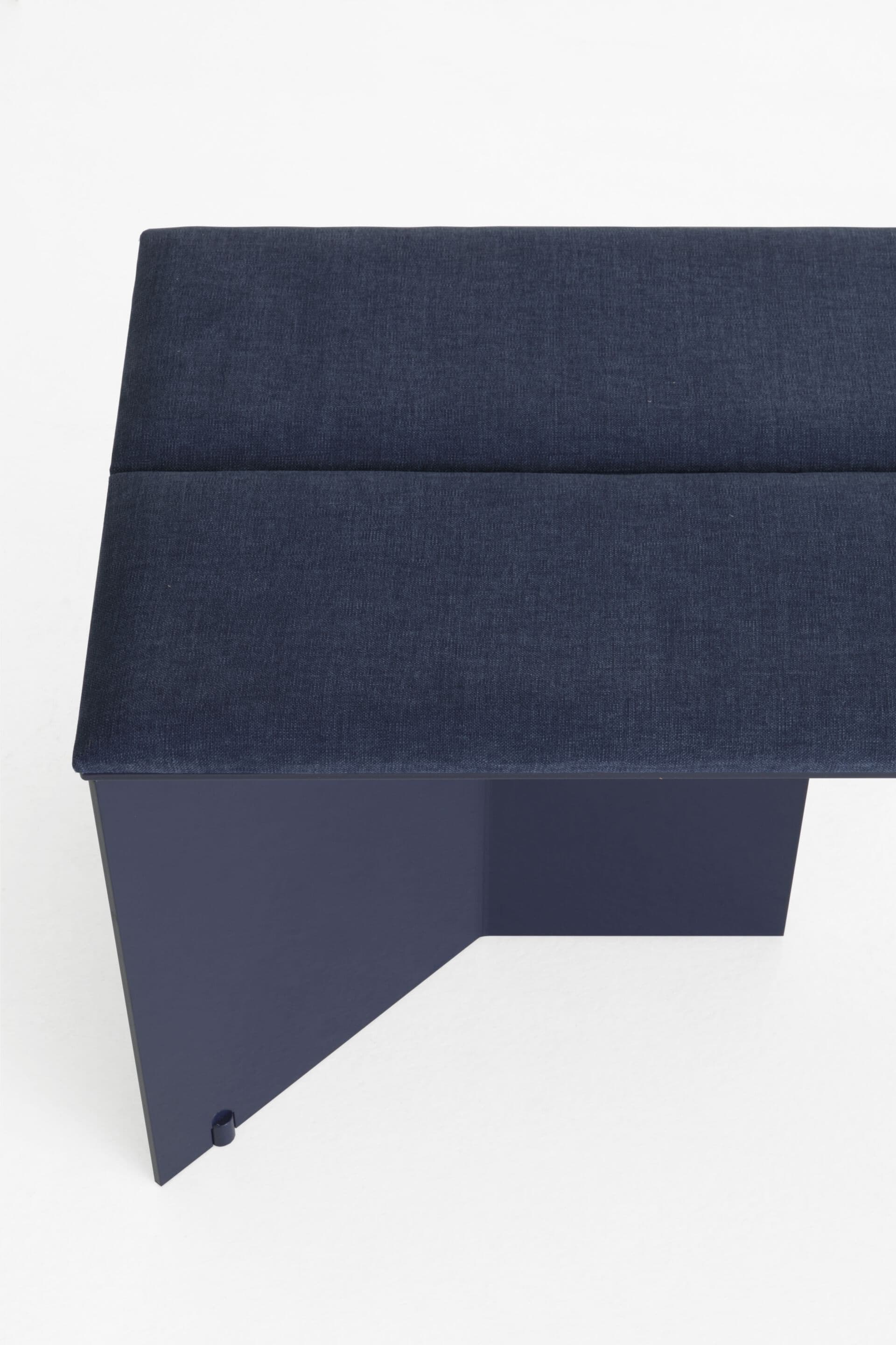 Porro
ORIGATA
Aluminium bench — 7