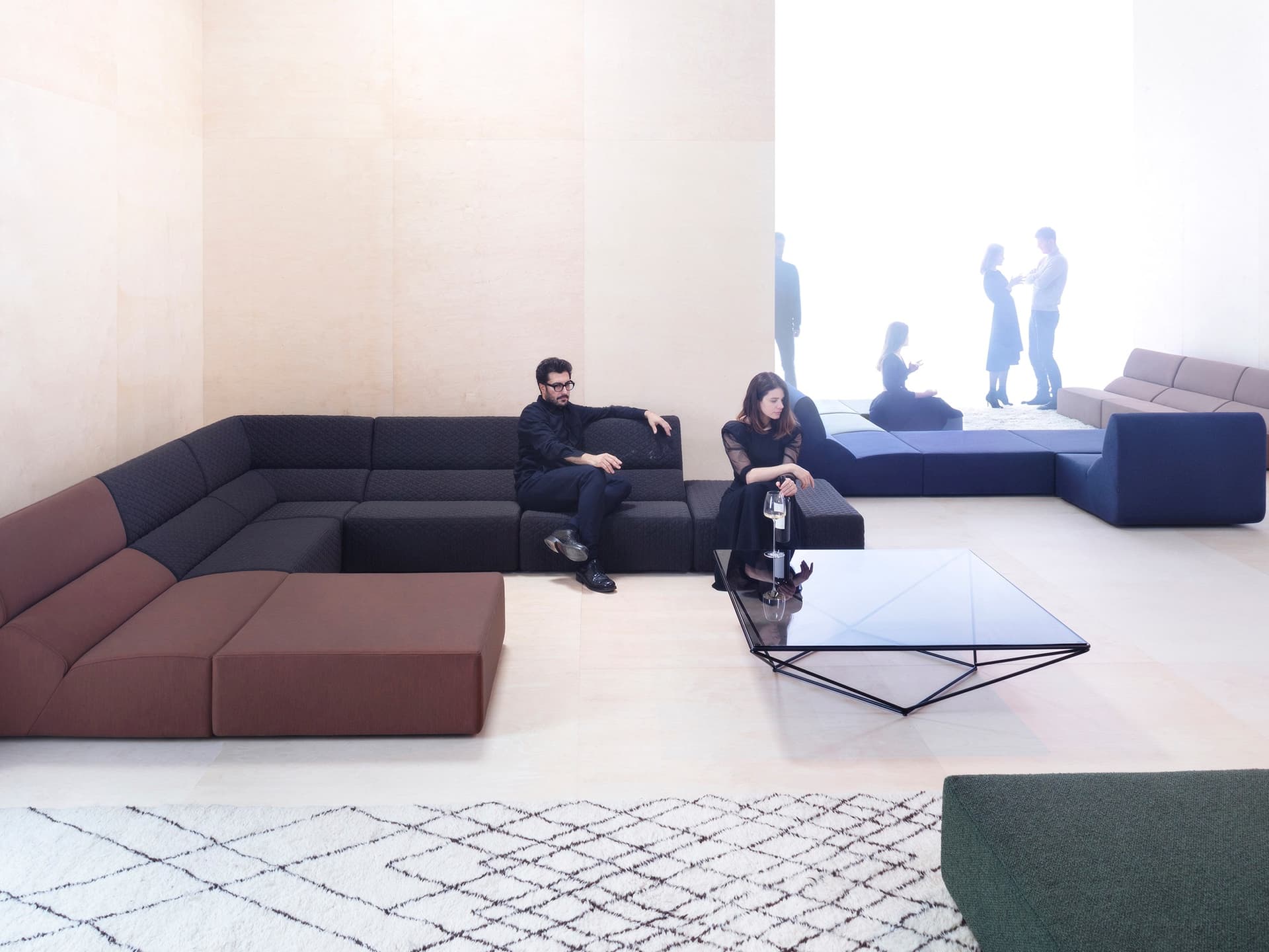Prostoria
LAYOUT
Fabric sofa — 8