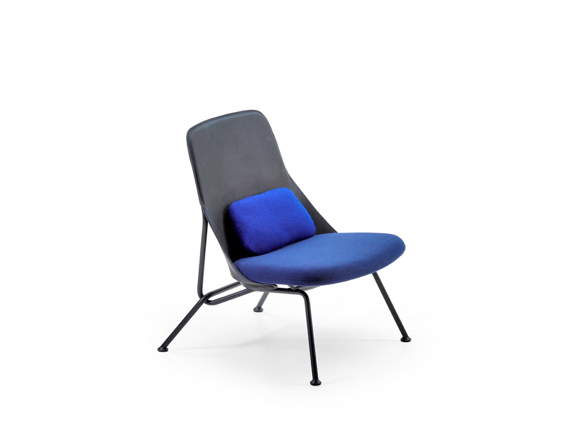 Prostoria
STRAIN
Easy chair — 11