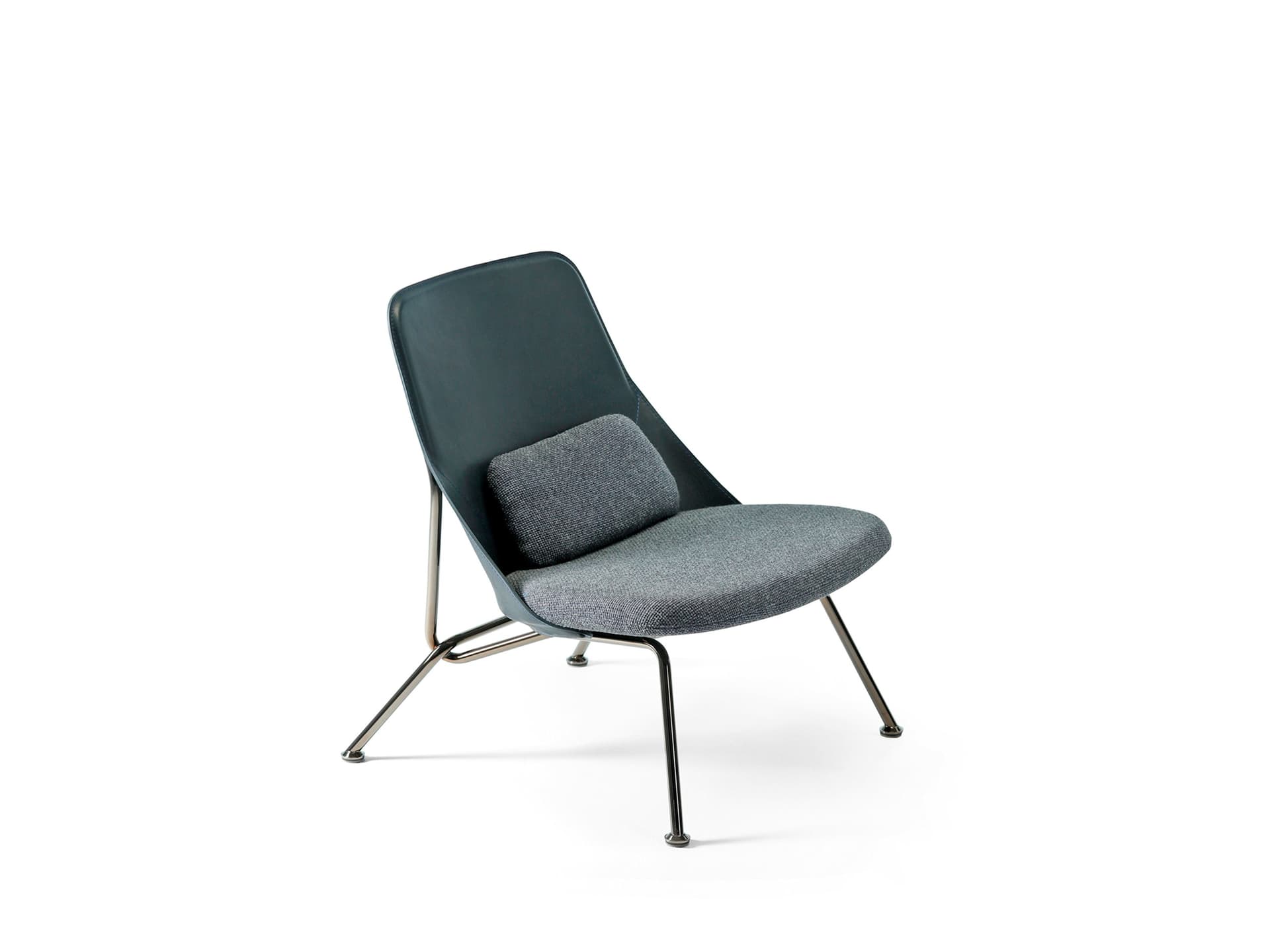 Prostoria
STRAIN
Easy chair — 12