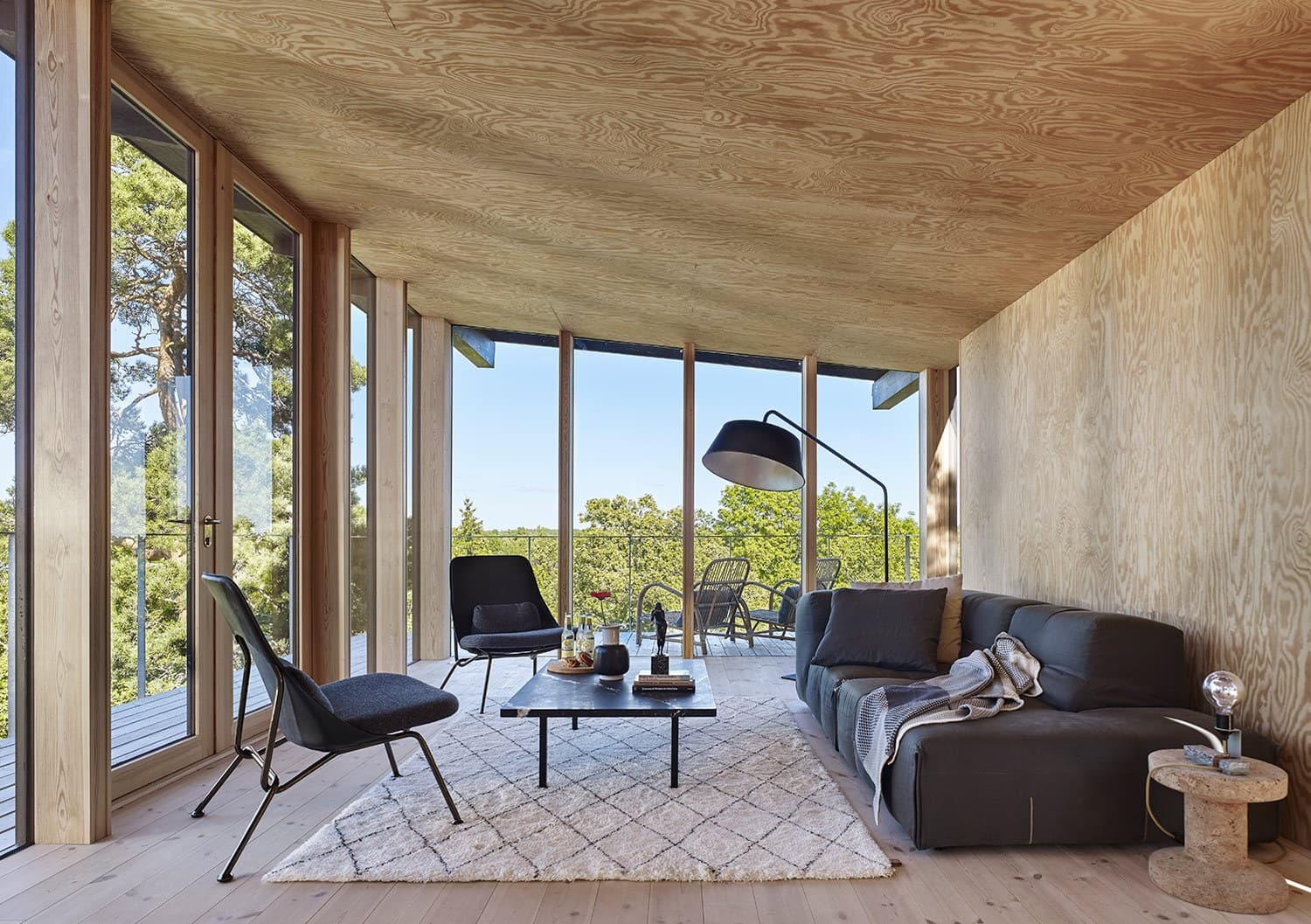 Prostoria
STRAIN
Easy chair — 6