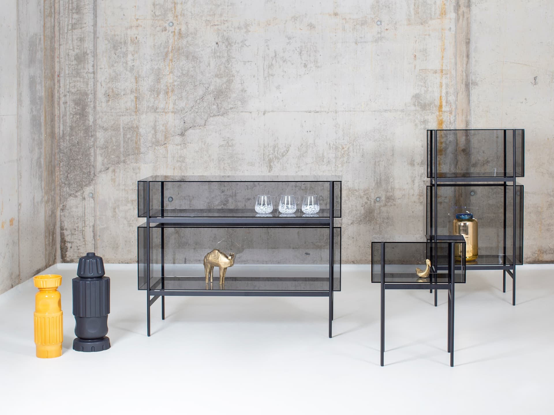 Pulpo
LYN MINI
Glass cabinet — 7