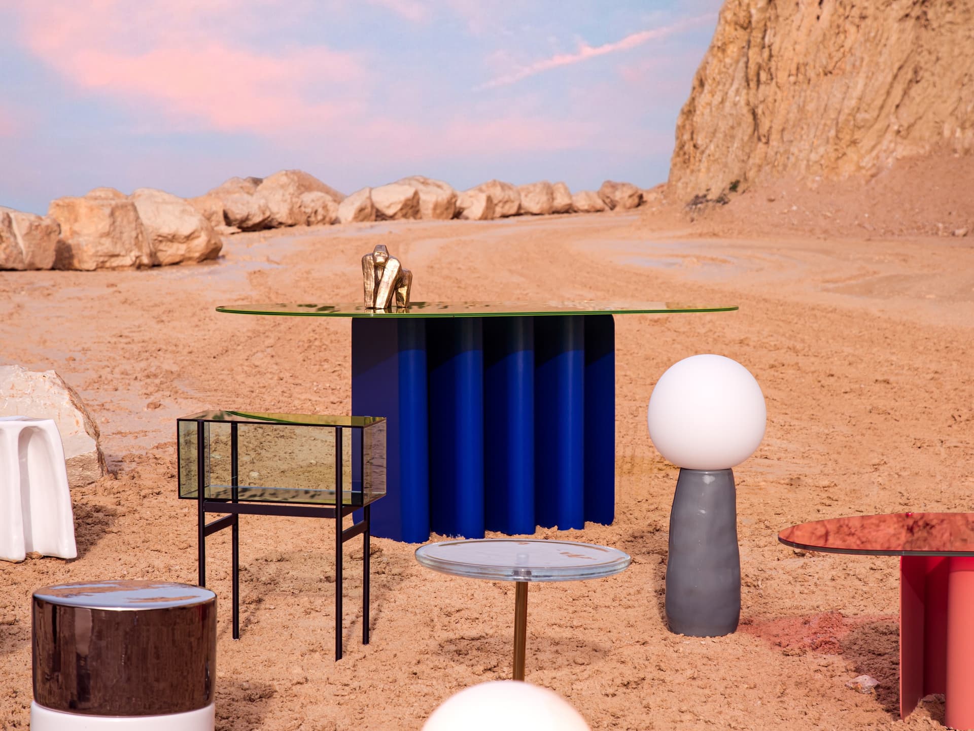 Pulpo
LYN MINI
Glass cabinet — 9