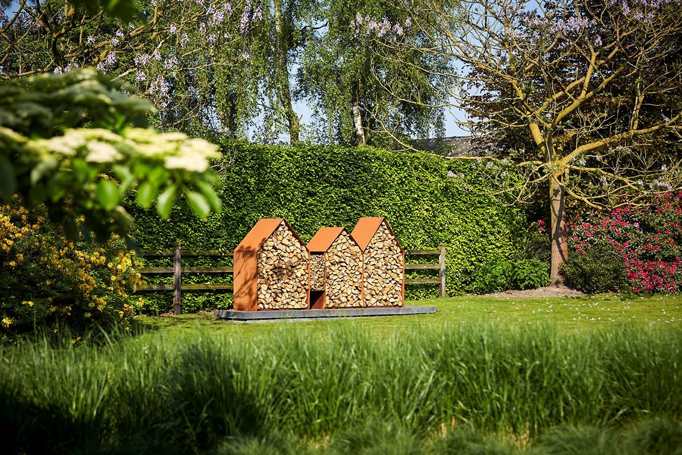 RB73
BRUGES
Corten™ Log holder — 4