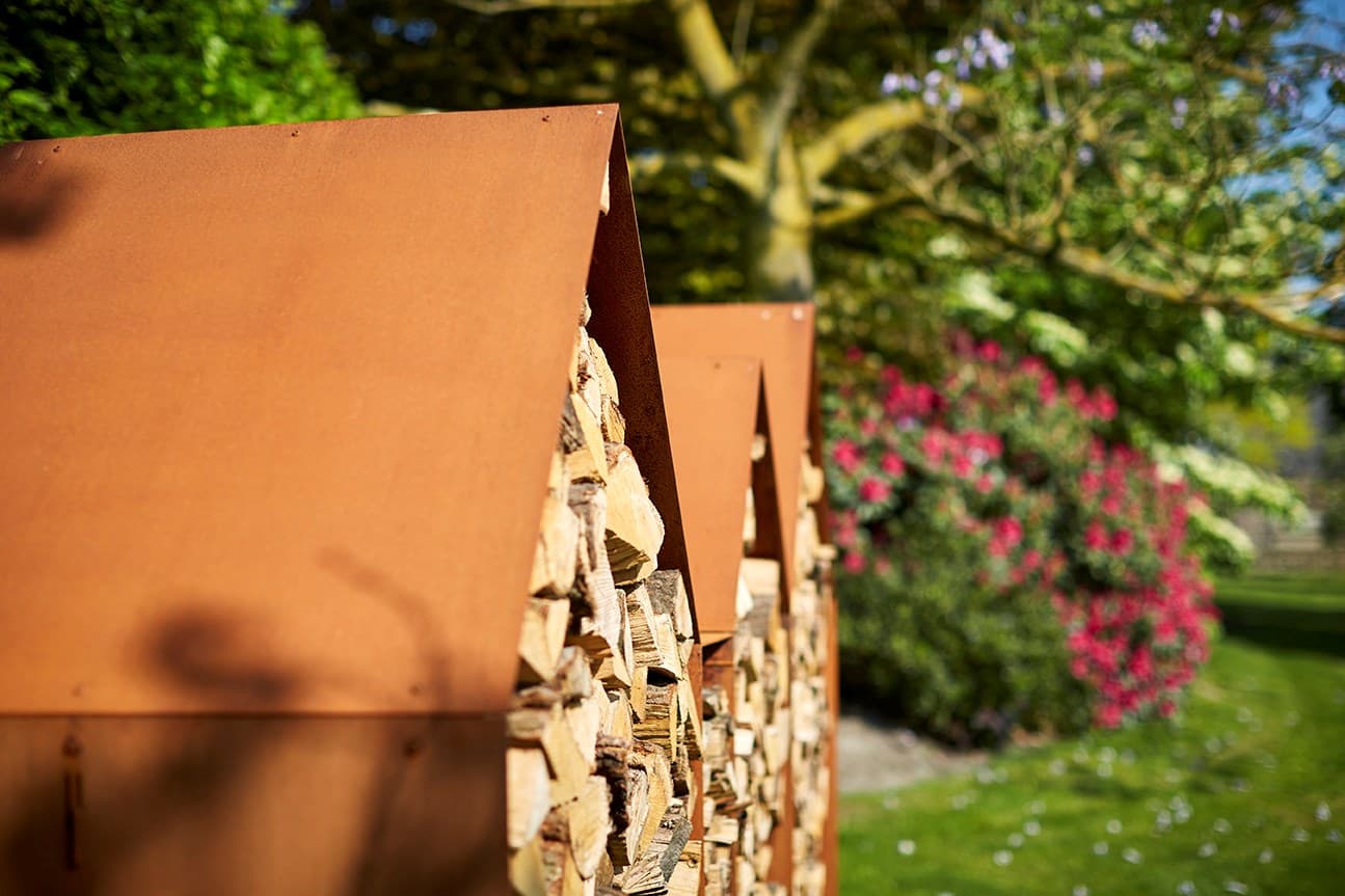 RB73
BRUGES
Corten™ Log holder — 9