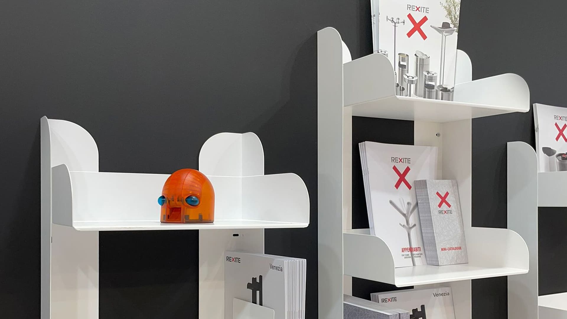 REXITE
VENEZIA
Bookcase — 4