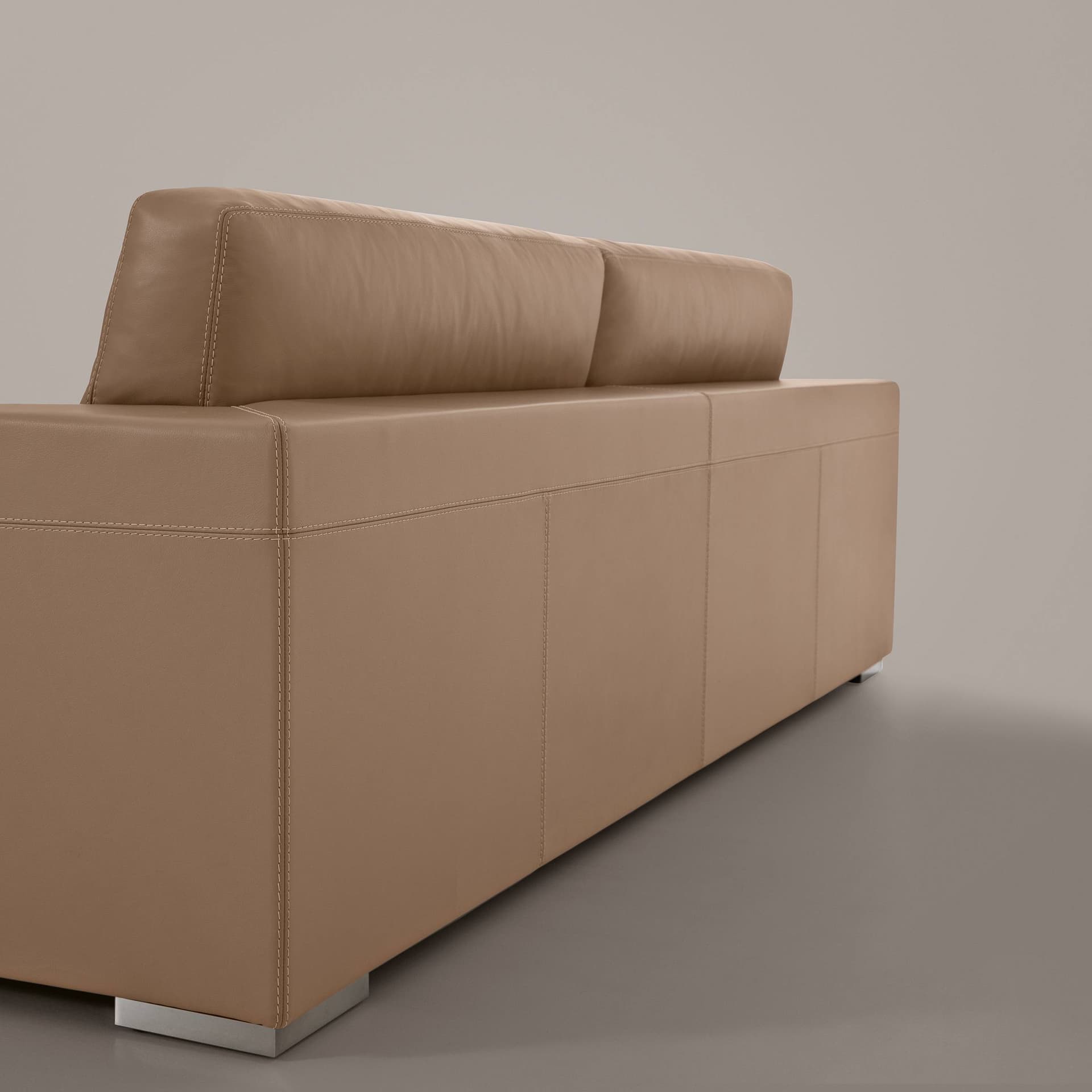 Rivolta
FORREST
Leather sofa — 10