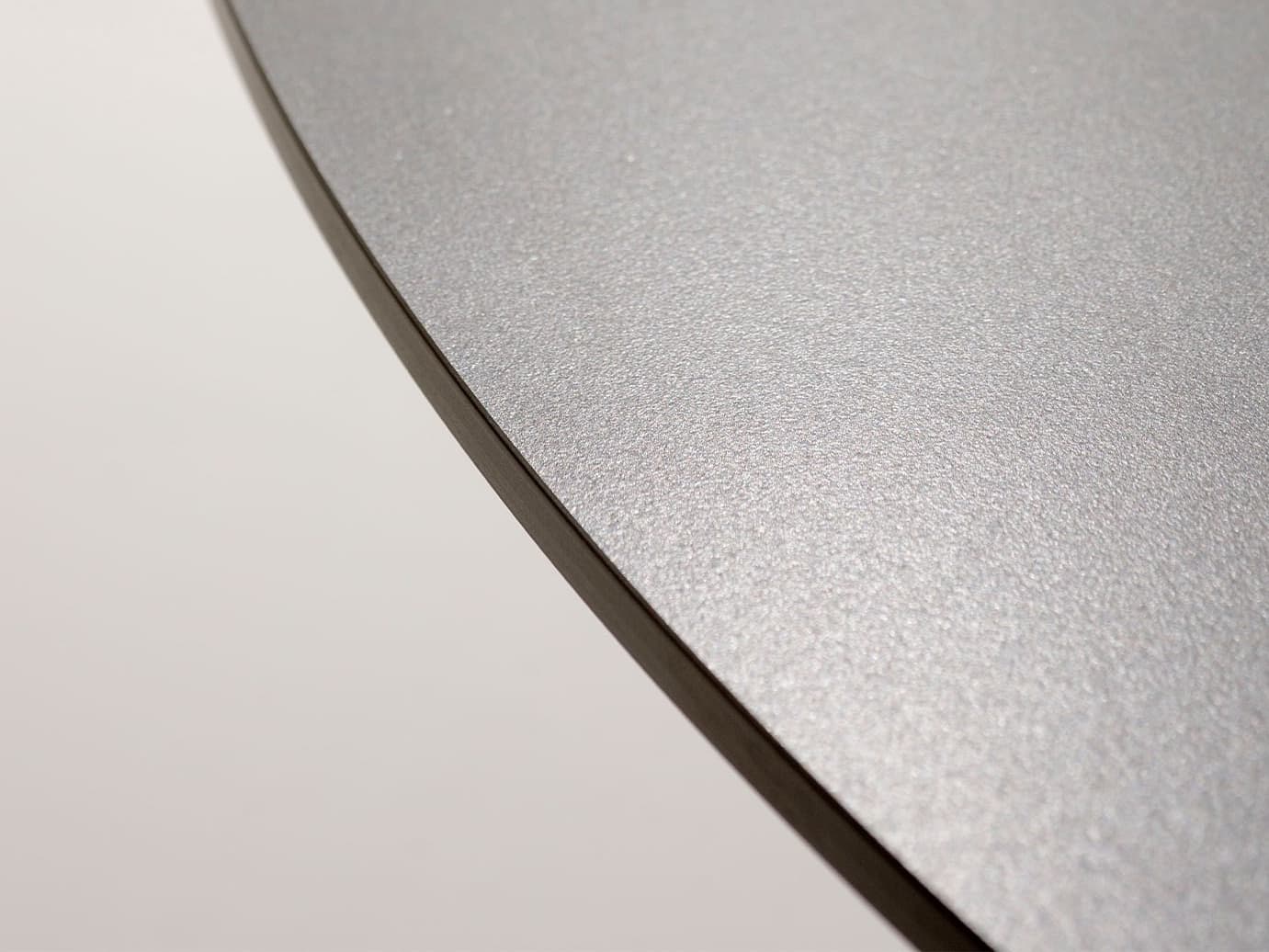 RODA
GAMMA
Round garden table — 8