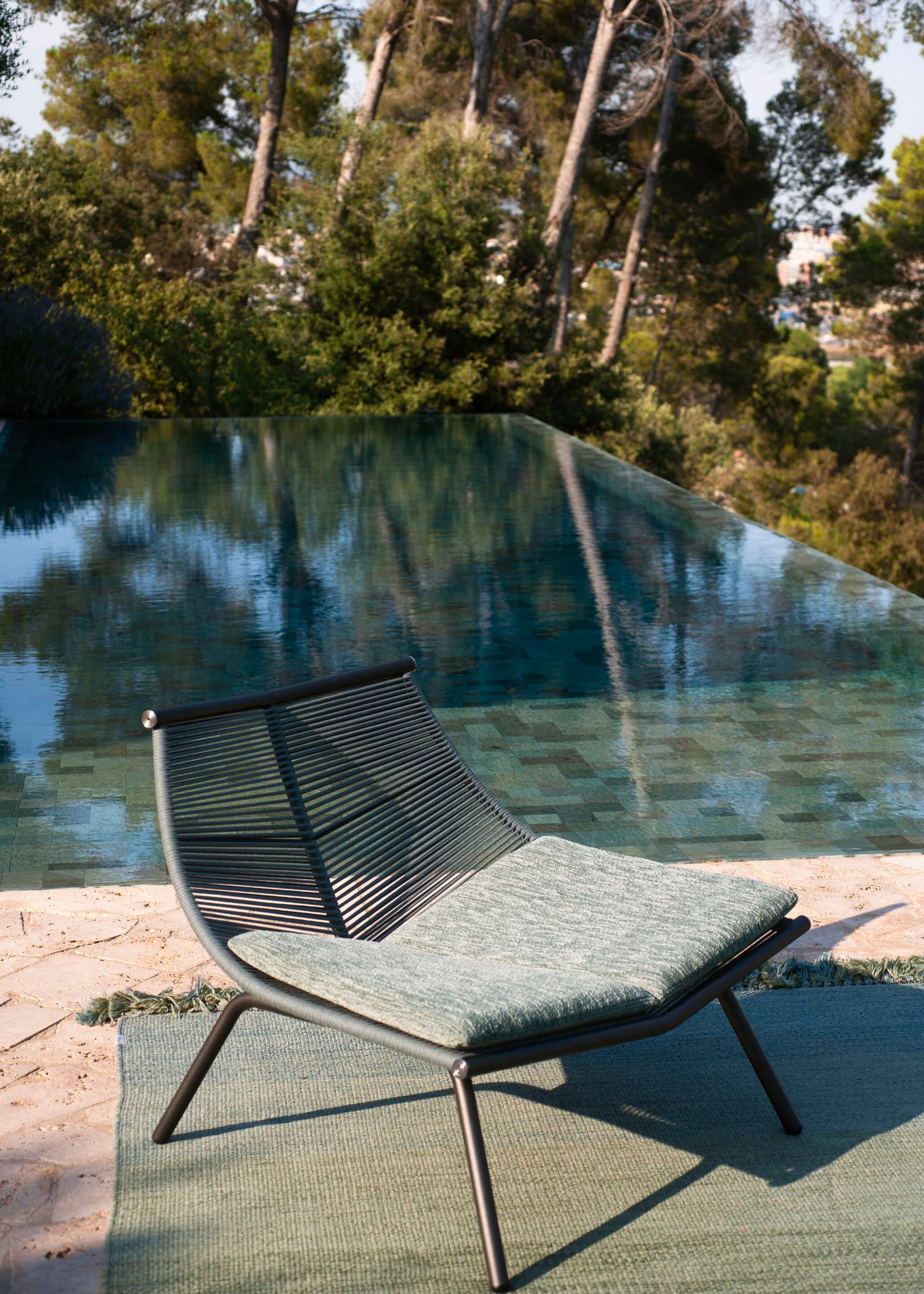 RODA
LAZE 001
Garden armchair — 2