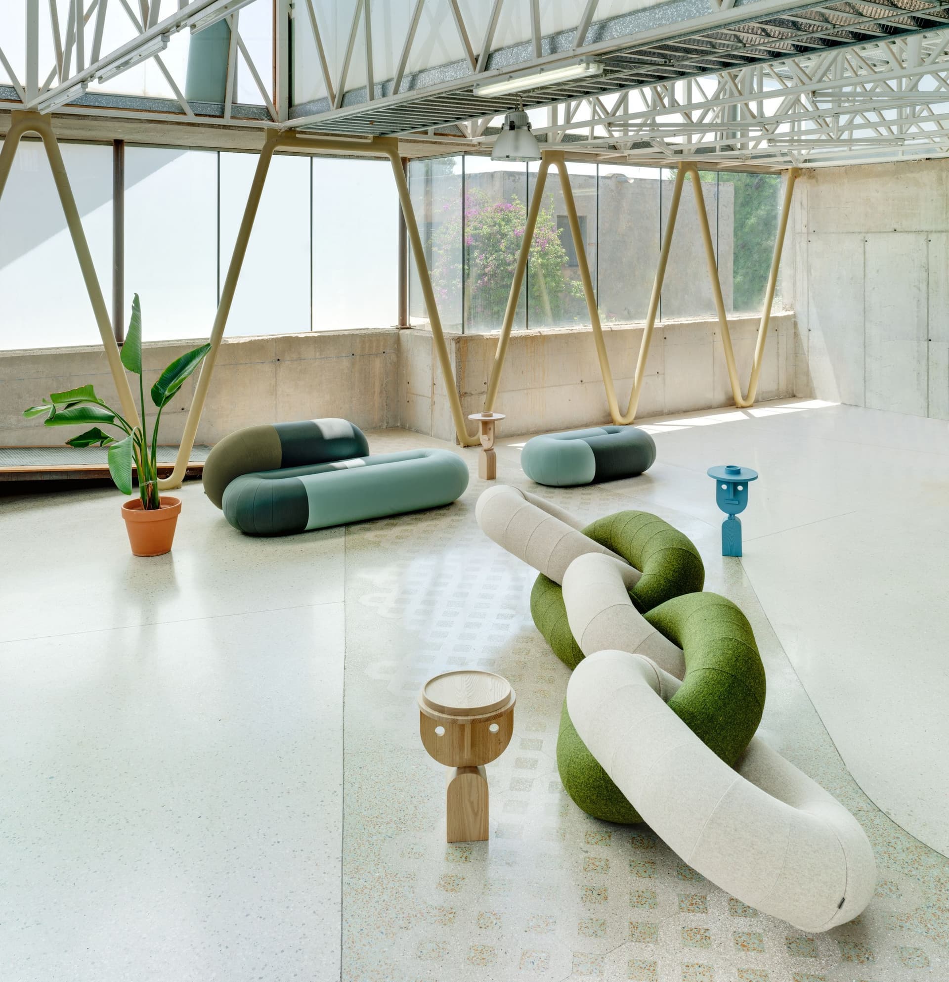 Sancal
LOOP
Oval fabric pouf — 2