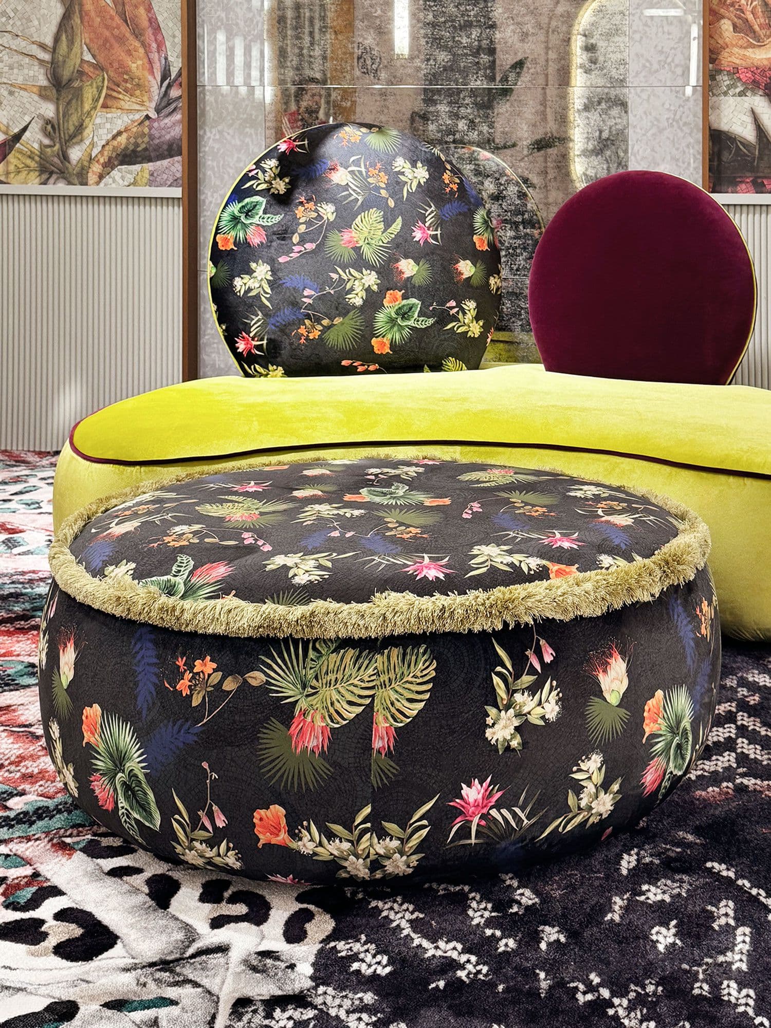 Sicis
ECLIPSE
Round fabric pouf — 6