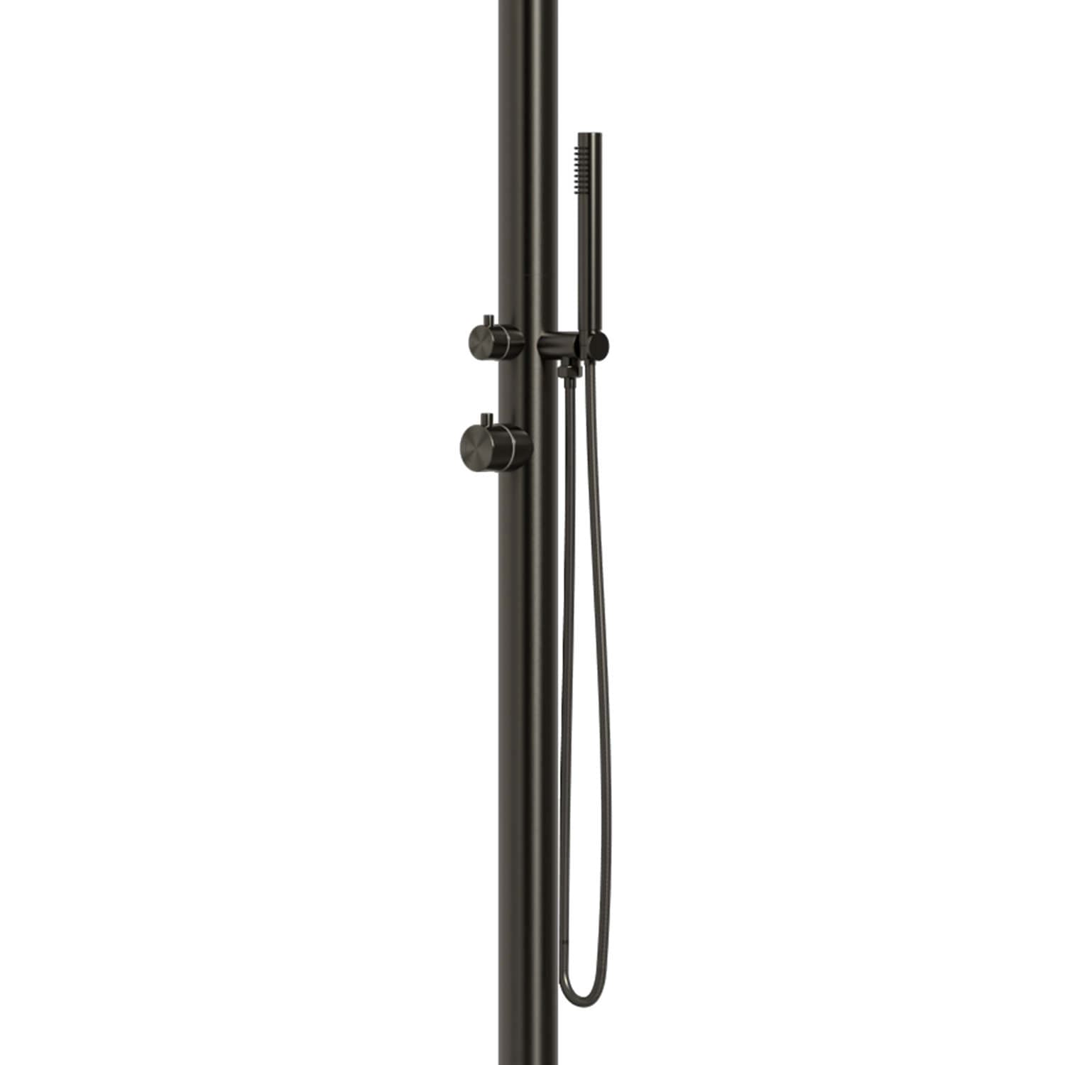 SINED
CHIA
Outdoor shower — 11