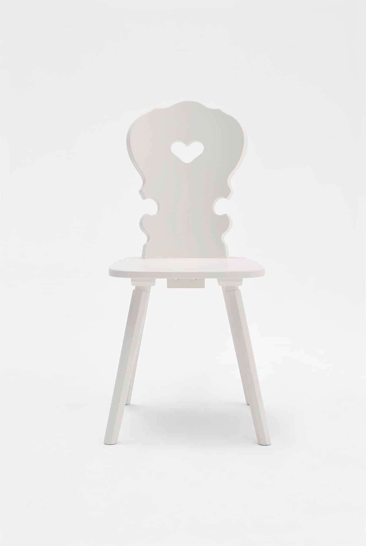 SIPA
VIENNA
Wooden chair — 19