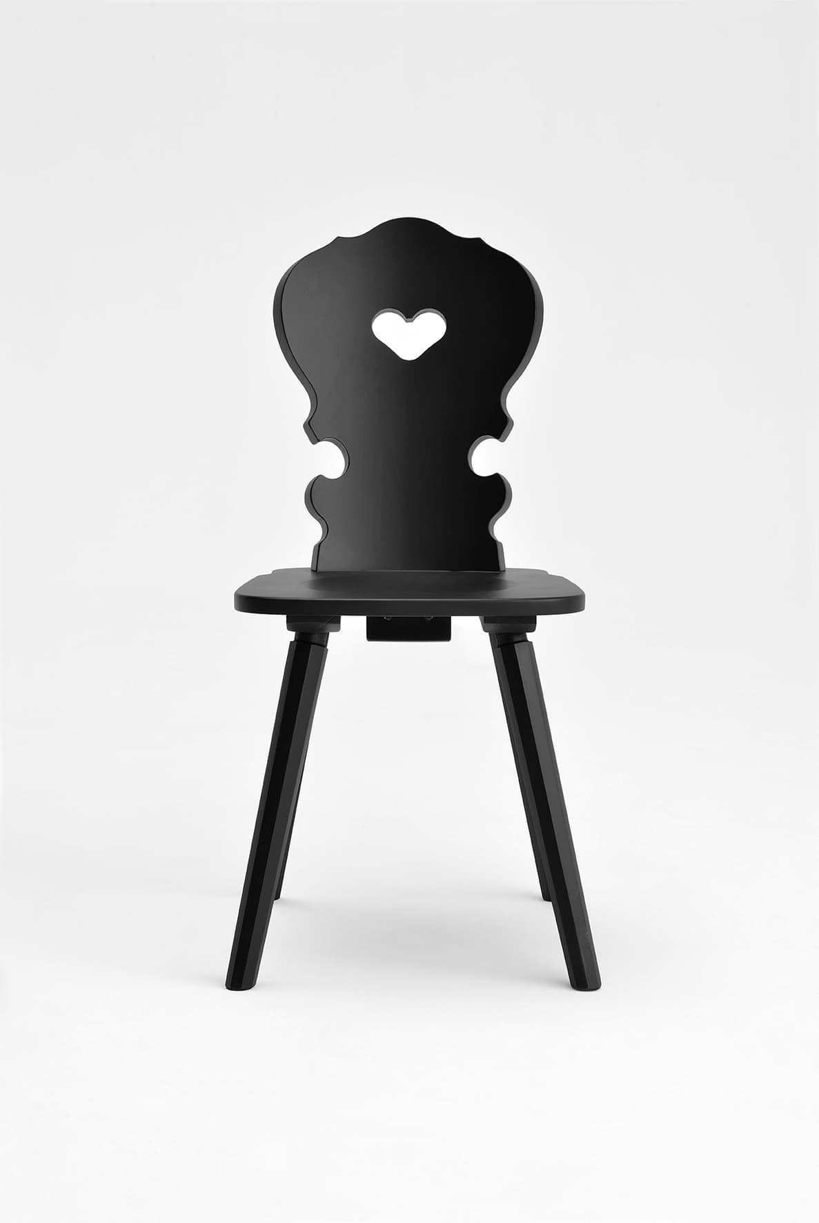SIPA
VIENNA
Wooden chair — 22
