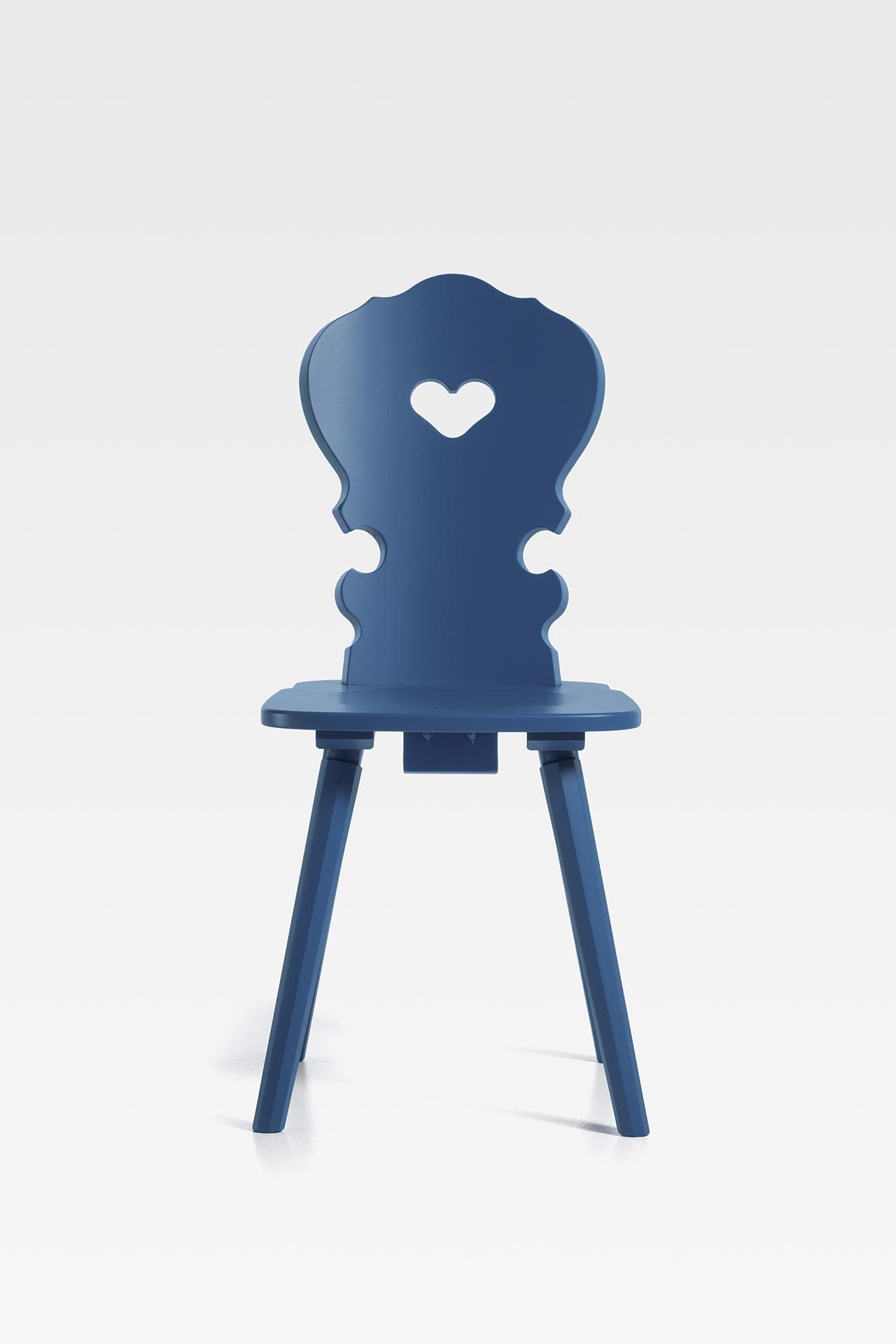 SIPA
VIENNA
Wooden chair — 24