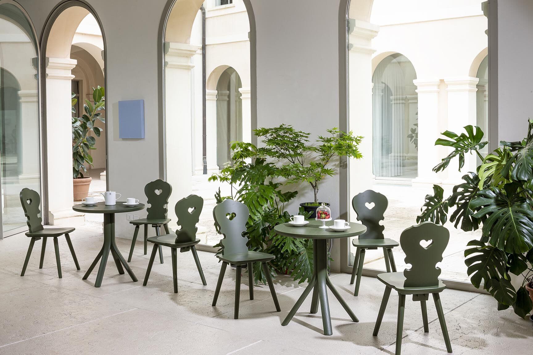 SIPA
VIENNA
Wooden chair — 6