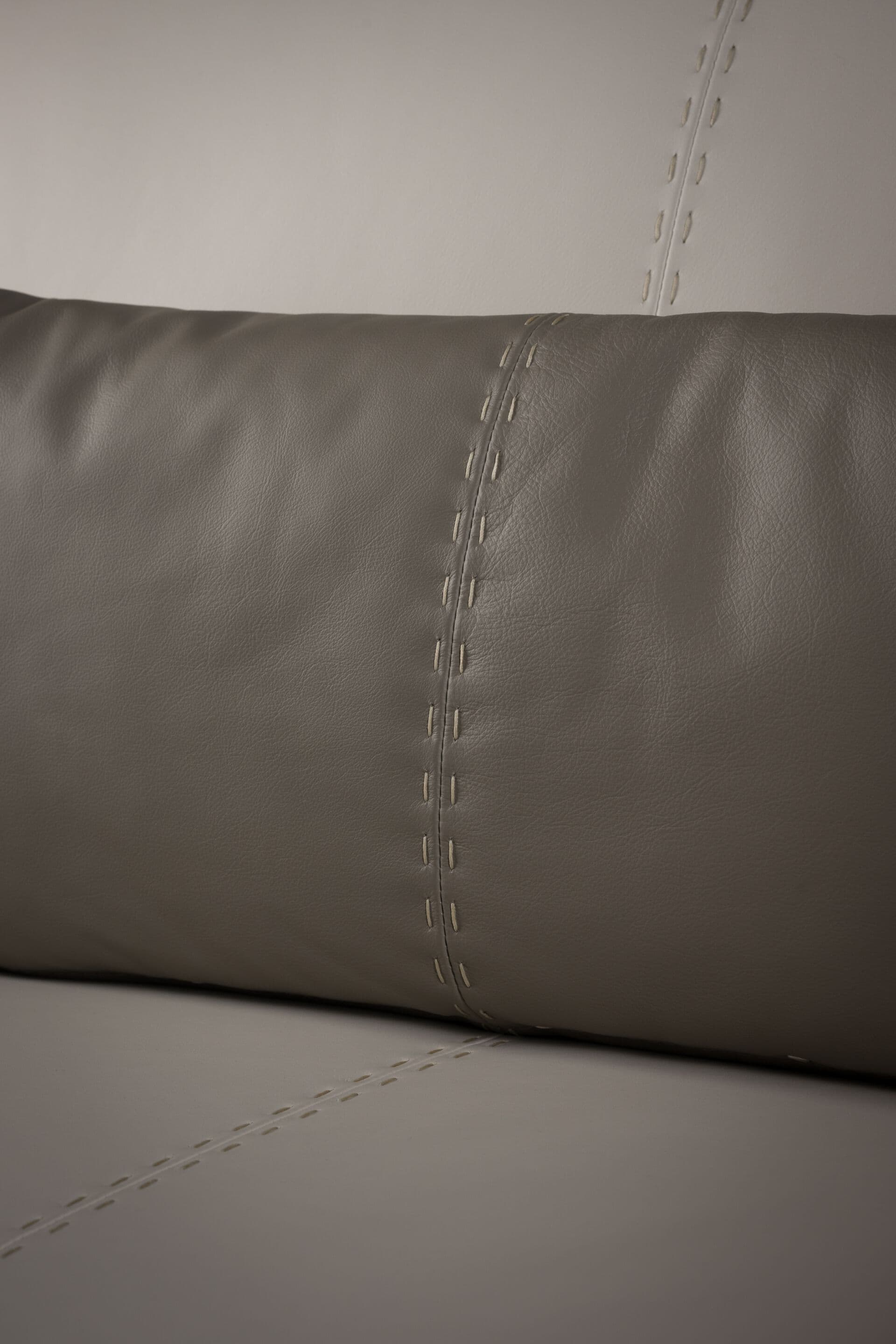 Sit Design
AGATHA
Sofa — 9