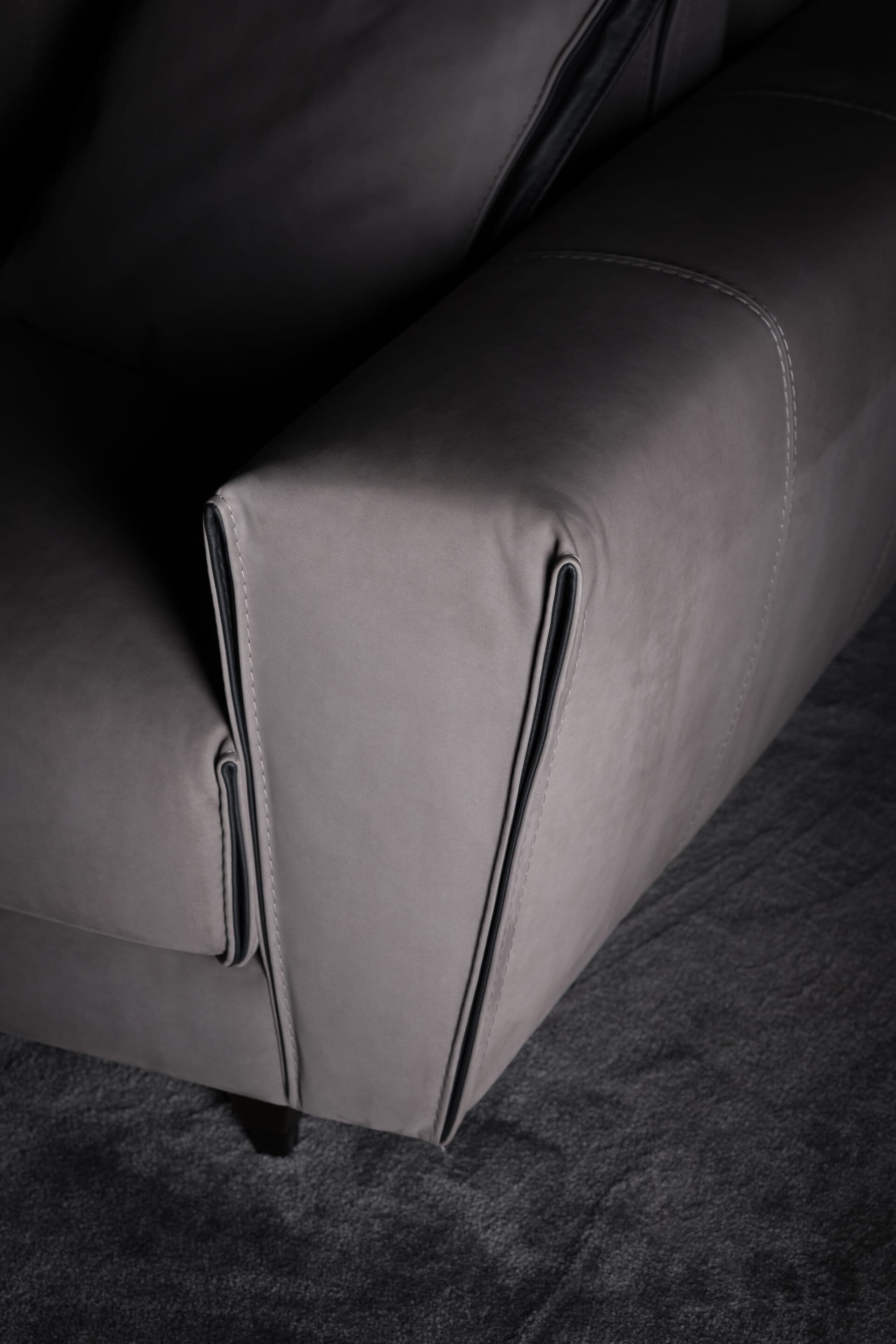 Sit Design
KATHERINA
Sofa — 8