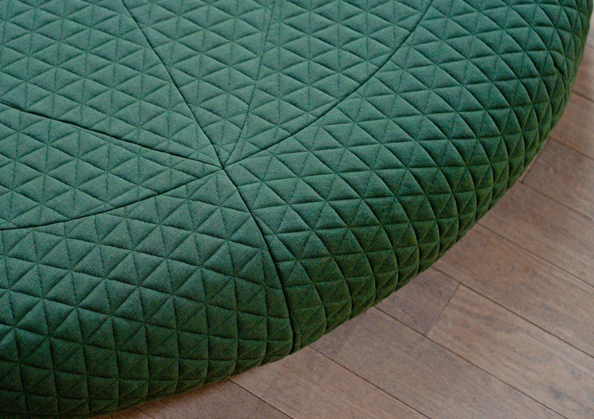 Smarin
FLATS
Fabric pouf — 6