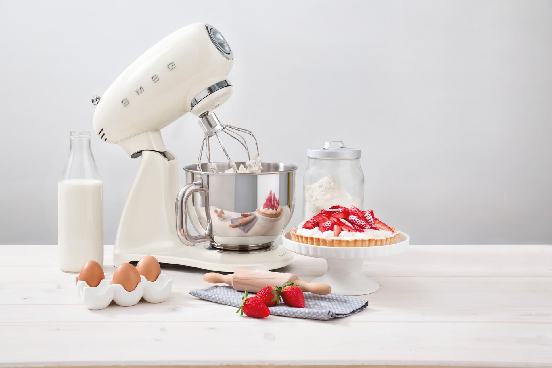 SMEG SMF05 - Настольный миксер — 13