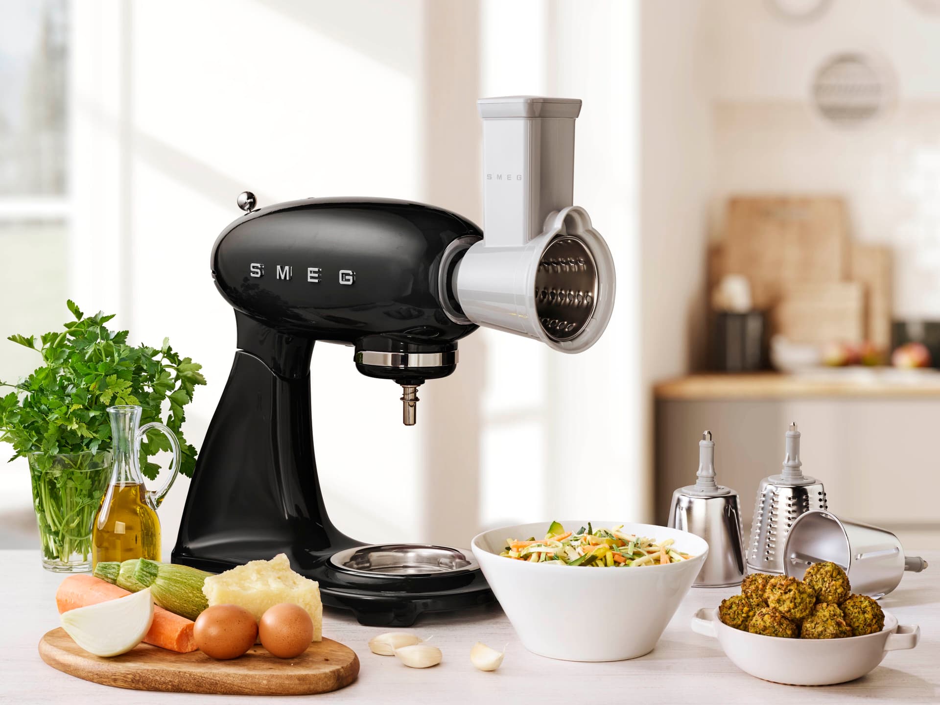 SMEG SMF05 - Настольный миксер — 4