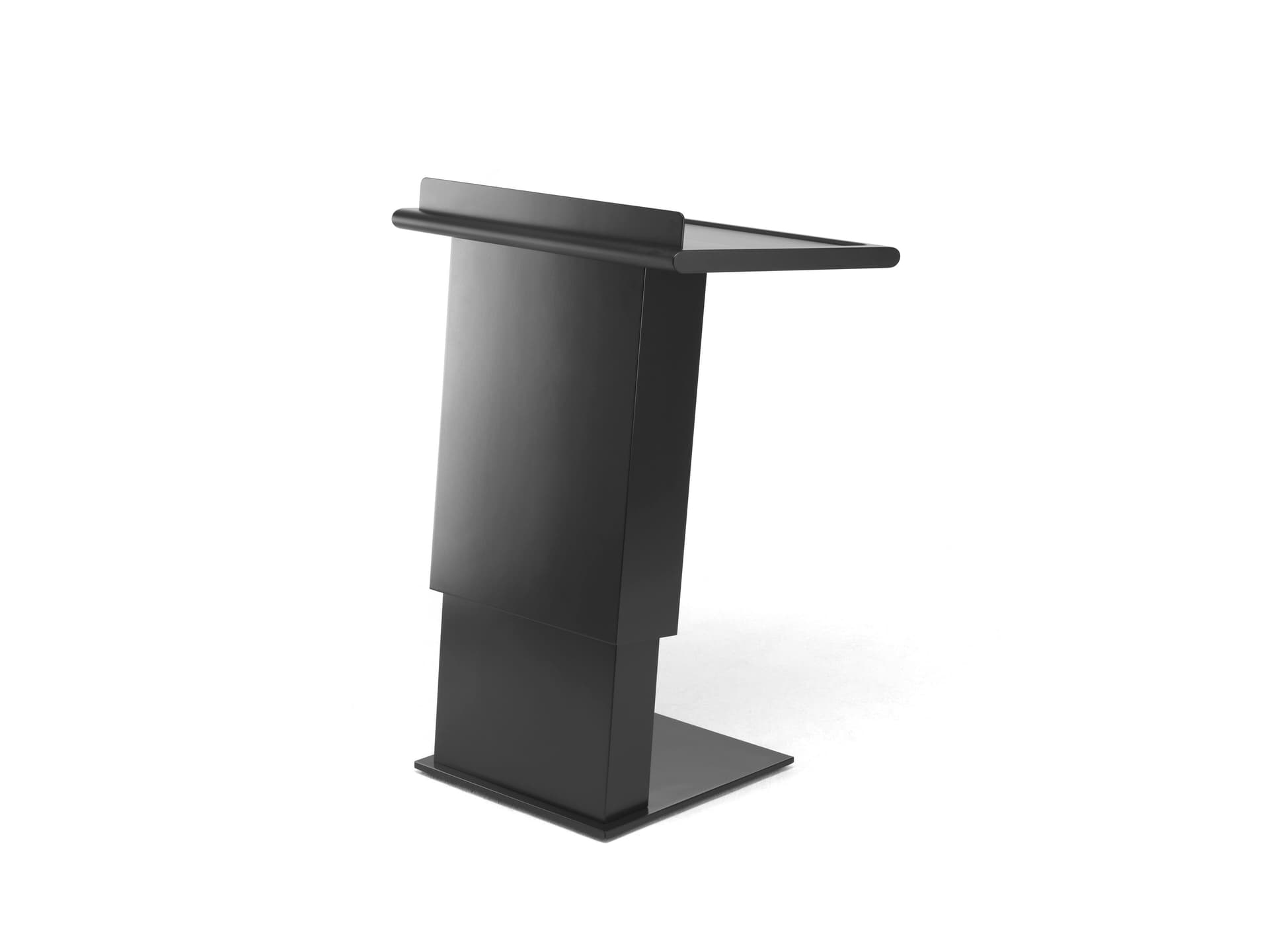 Spiegels
.rednerpult
Lectern — 2