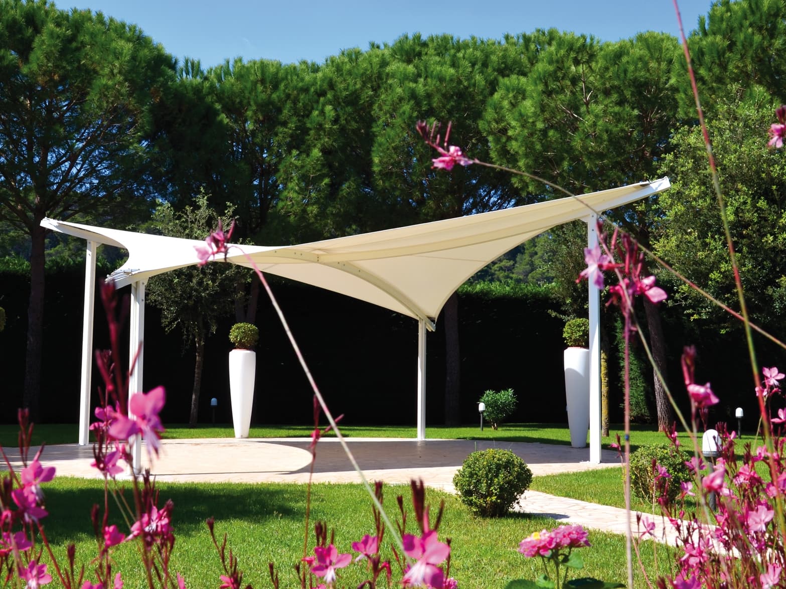 Sprech
VELA
PVC shade sail — 1