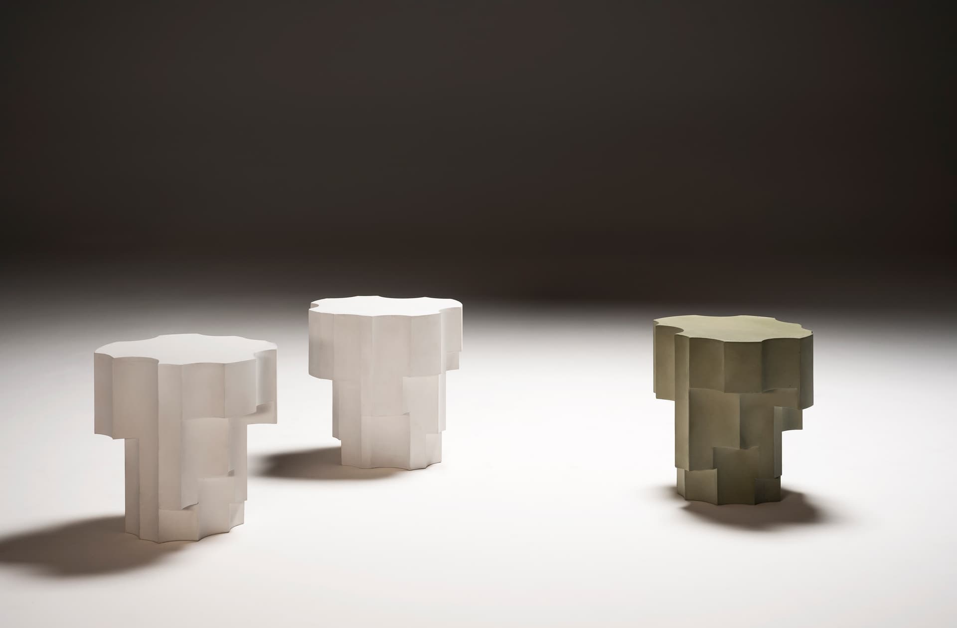 Tacchini
ALTAR
High side table
