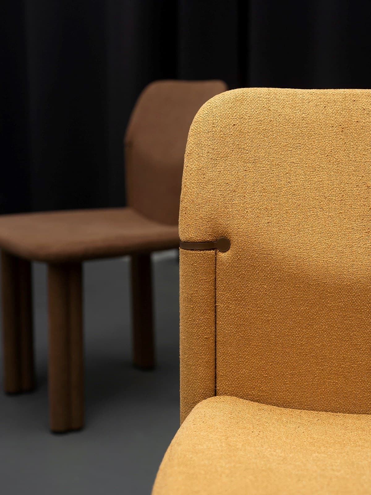 Tacchini
SEMPRONIA
Fabric chair — 4