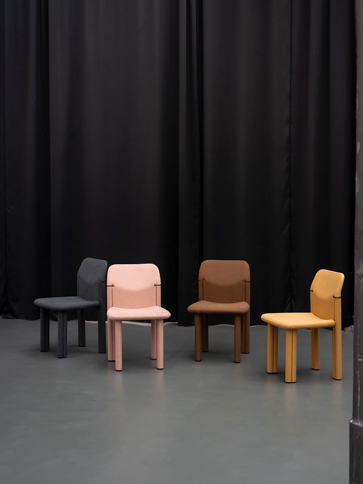 Tacchini
SEMPRONIA
Fabric chair — 5