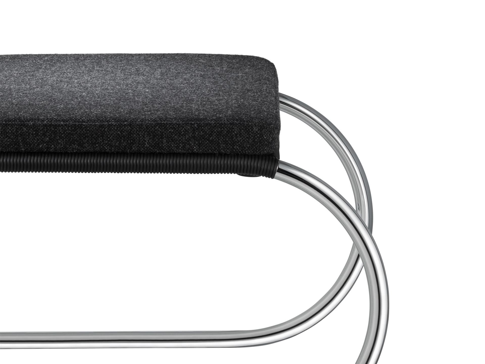 TECTA
C35I
Upholstered footstool — 6