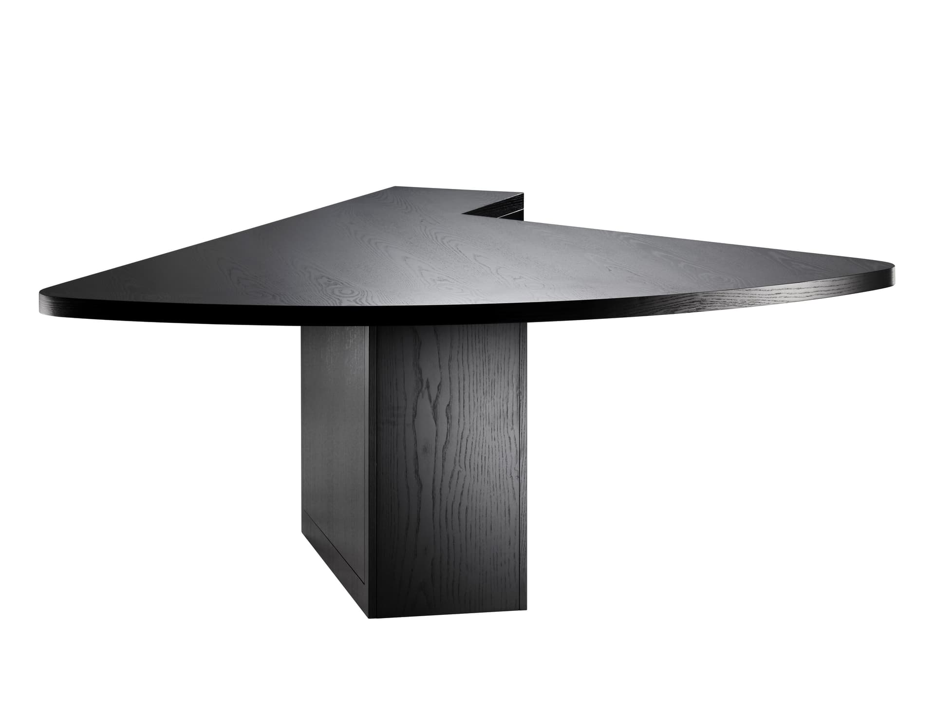 TECTA
M1
Wooden desk — 1