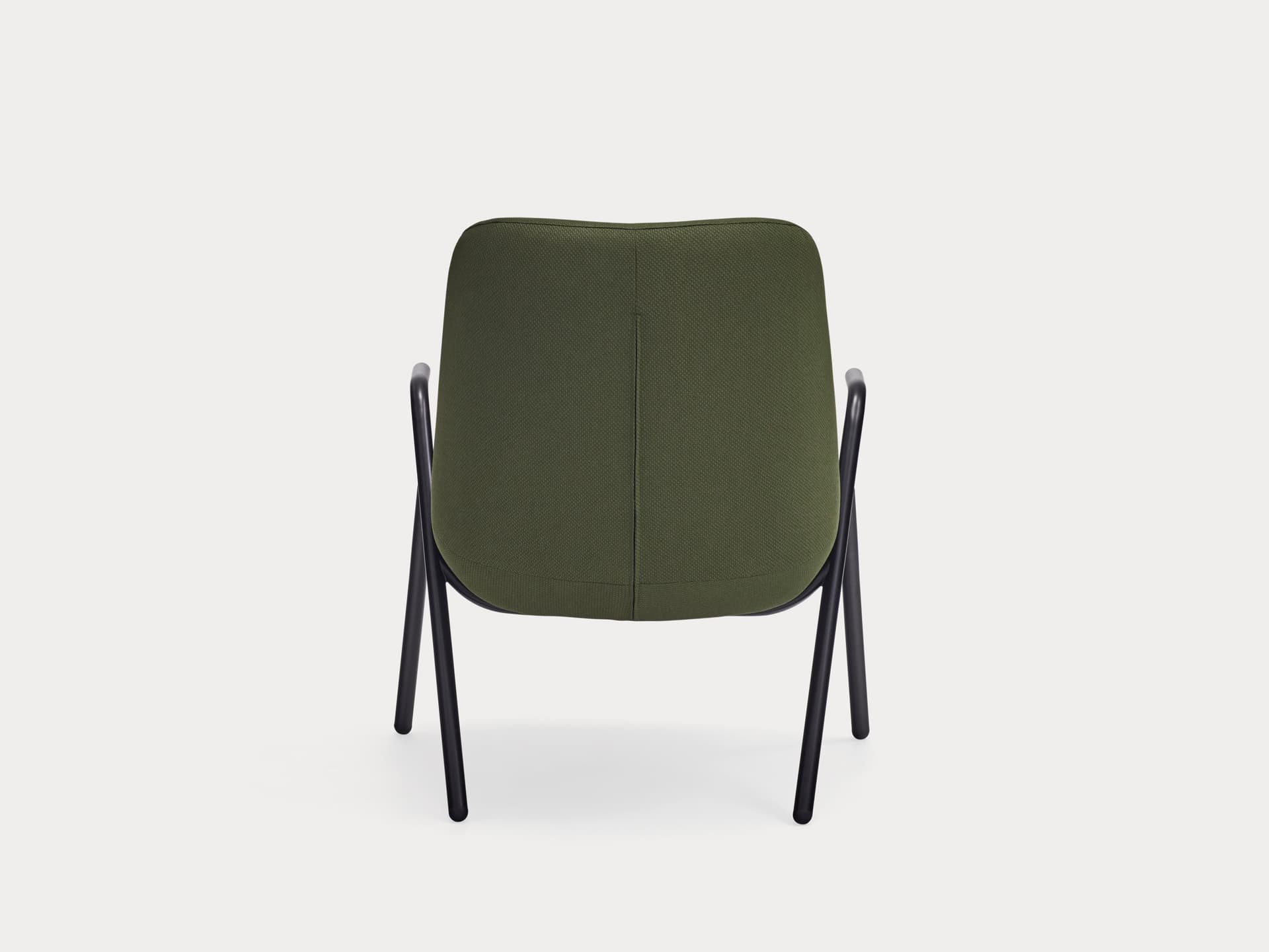 TEULAT
DINS
Polyester armchair — 16