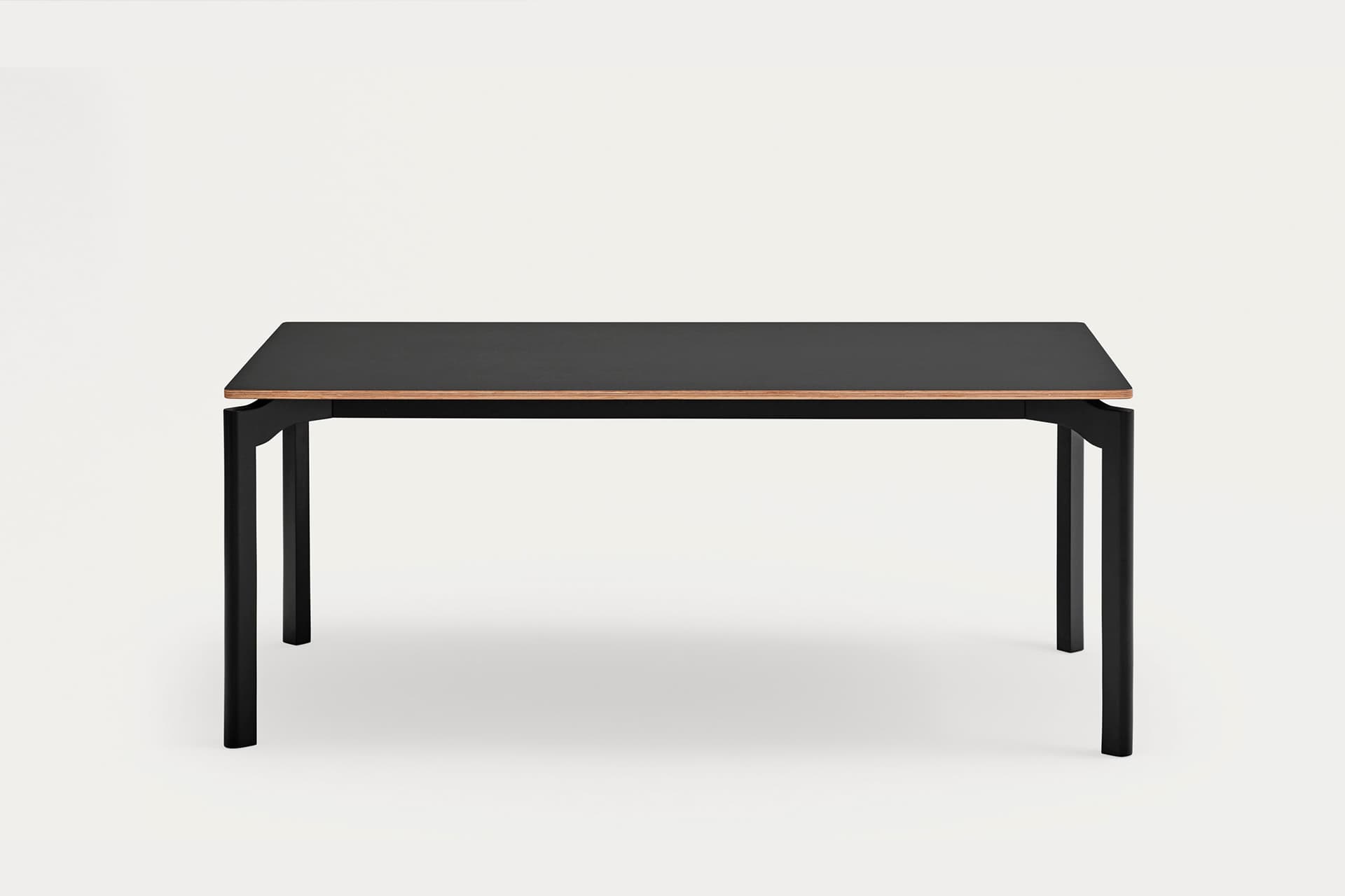 TEULAT
NICOLA
HPL dining table — 2