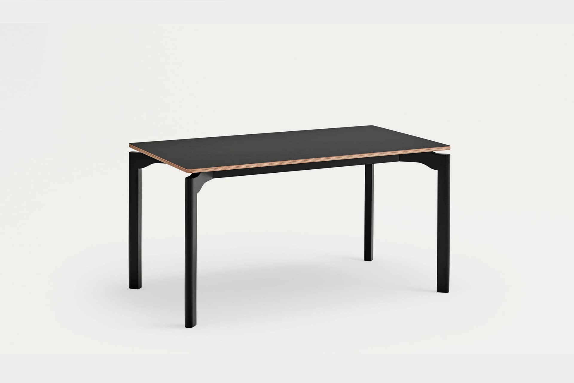 TEULAT
NICOLA
HPL dining table — 11