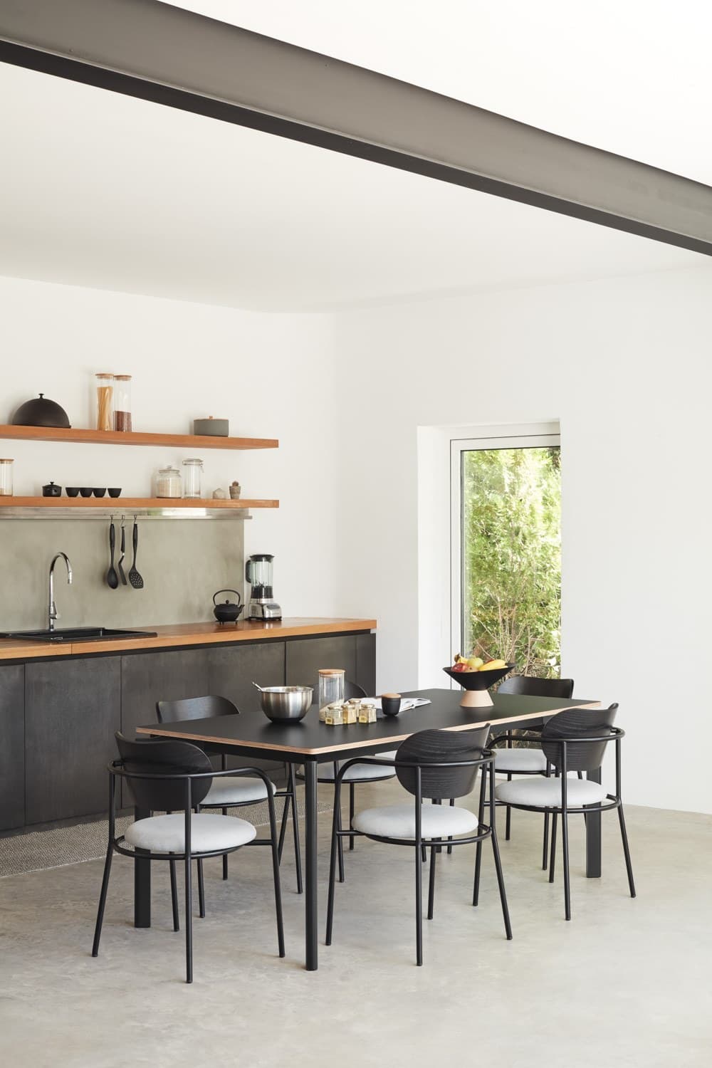 TEULAT
NICOLA
HPL dining table — 7