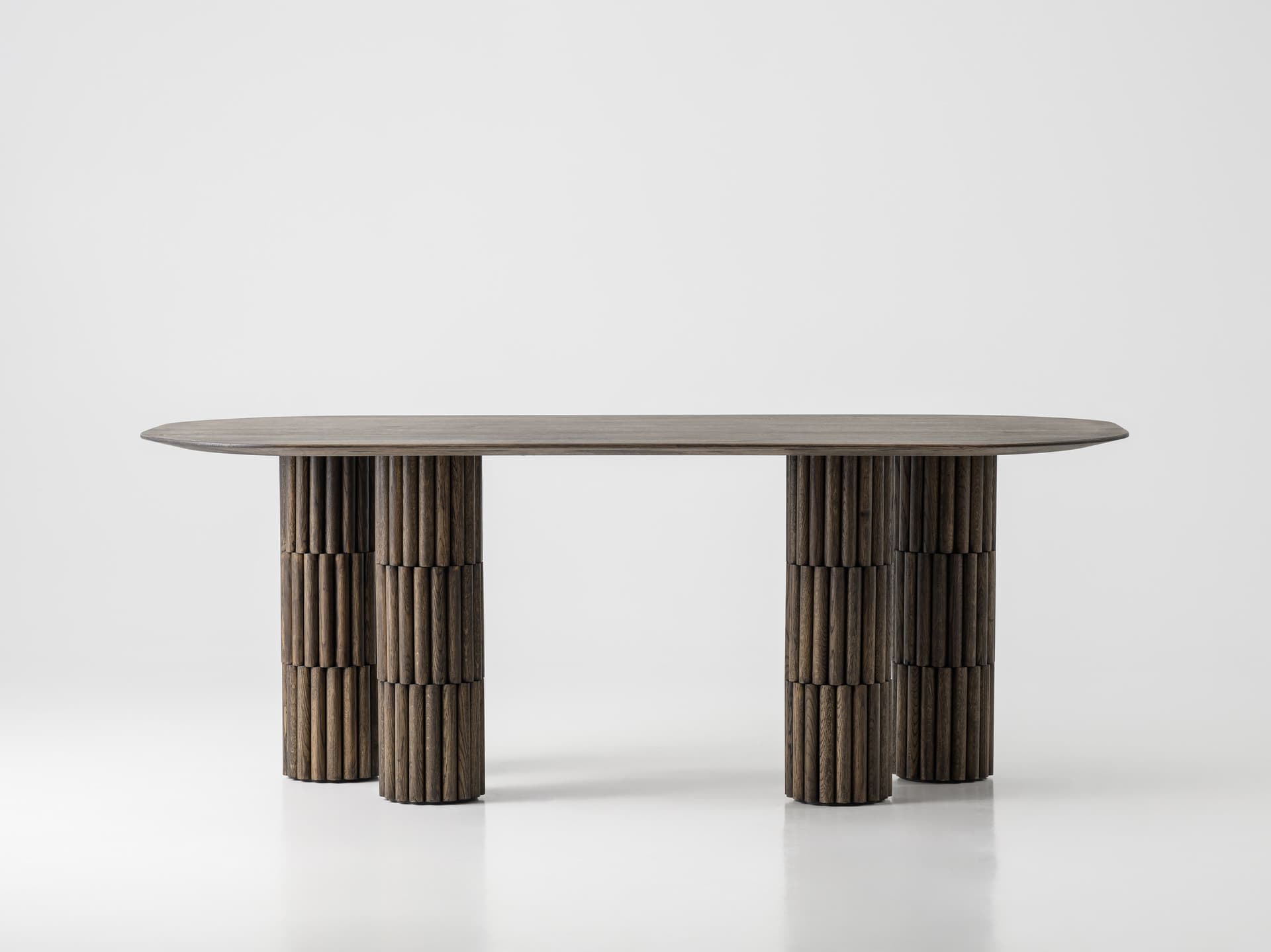 Tivoli
EON
Oval wooden table — 1
