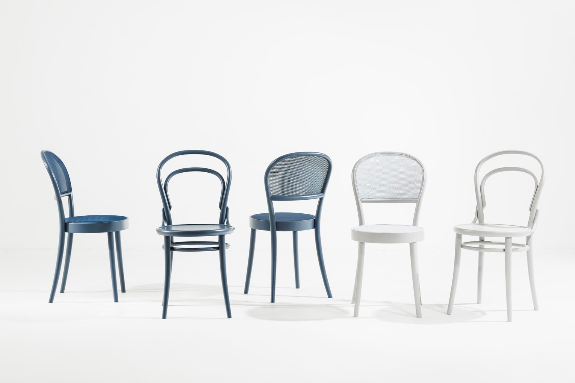 TON
314
Wood and mesh chair — 5